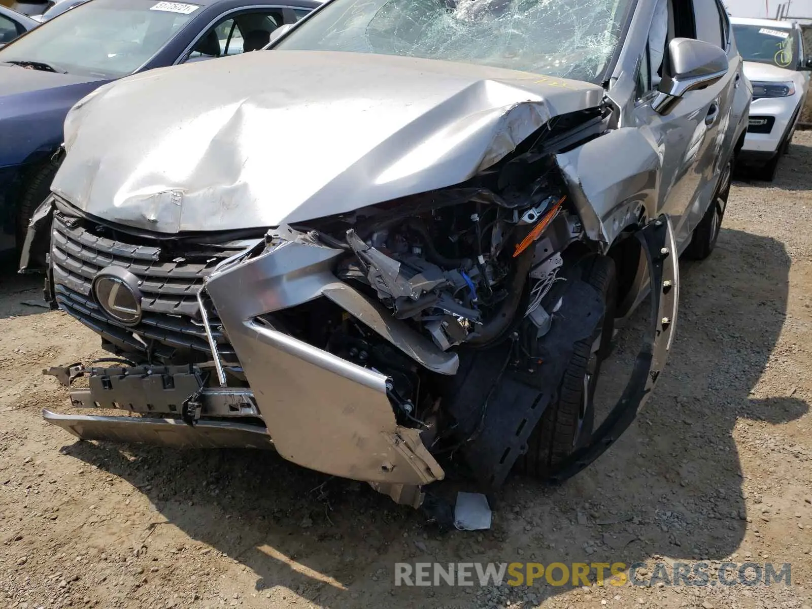 9 fotografías del automóvil dañado JTJGJRDZ8L2139744 LEXUS NX 2020