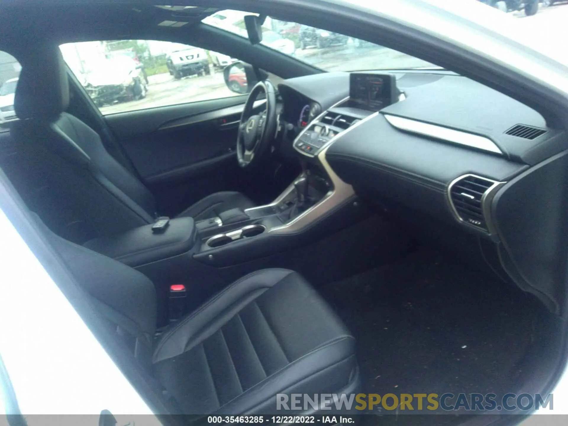 5 fotografías del automóvil dañado JTJJARBZ1L5015466 LEXUS NX 2020