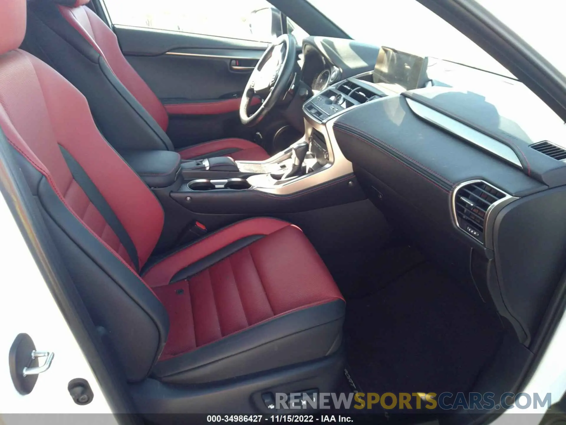 5 fotografías del automóvil dañado JTJSARBZXL5015549 LEXUS NX 2020
