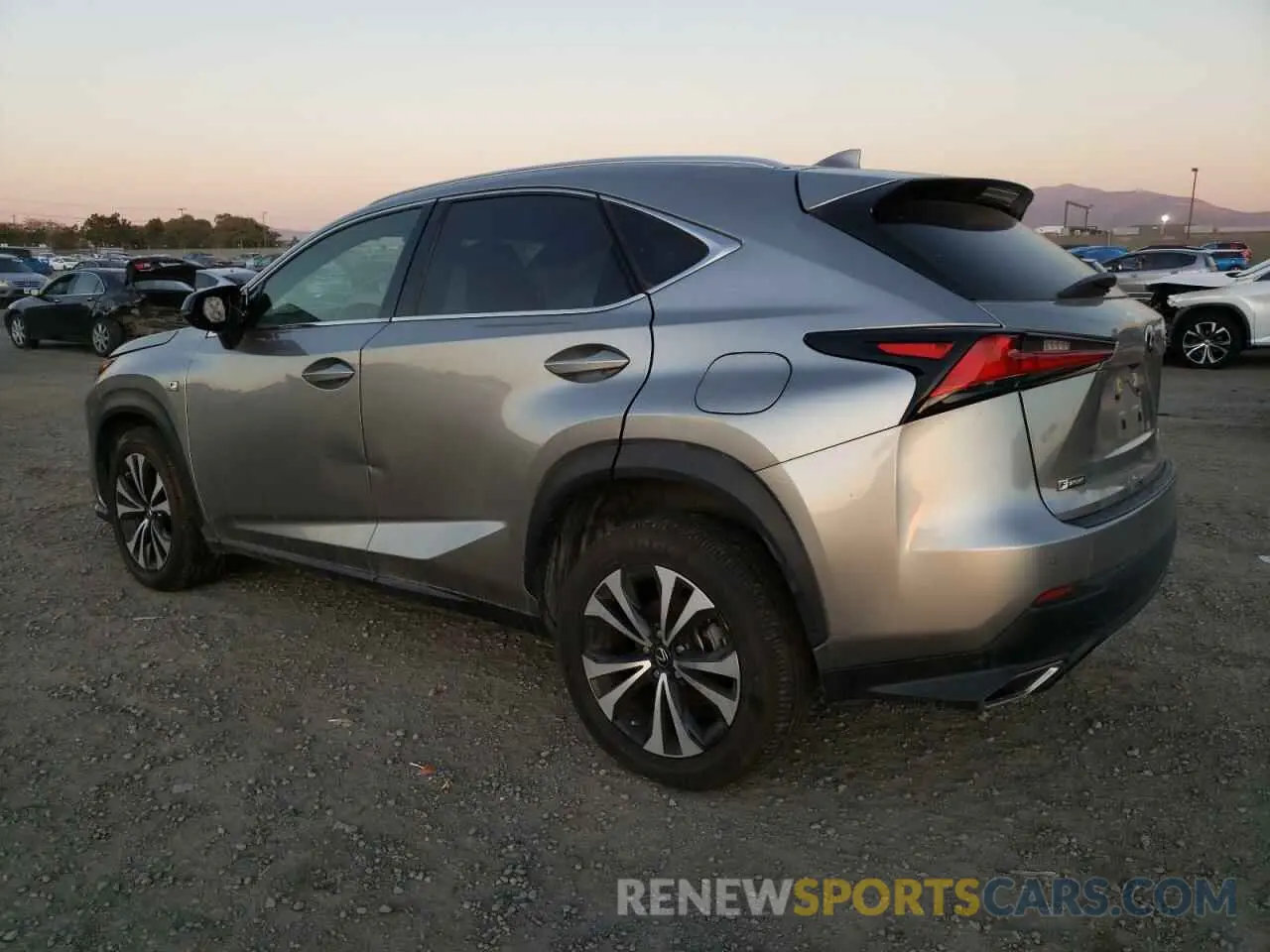 2 fotografías del automóvil dañado JTJSARDZ1L5002217 LEXUS NX 2020
