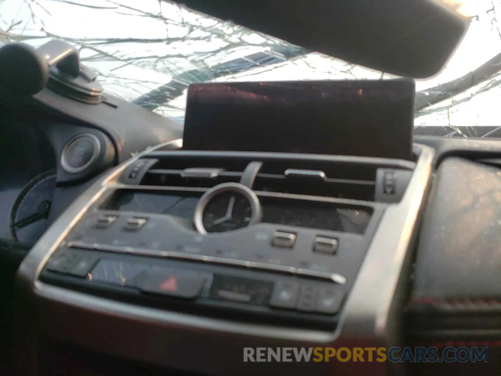 9 fotografías del automóvil dañado JTJSARDZ4L2226714 LEXUS NX 2020
