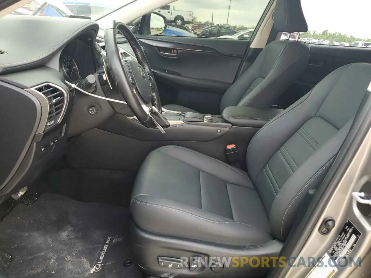7 fotografías del automóvil dañado JTJDARBZ1M2196987 LEXUS NX 2021