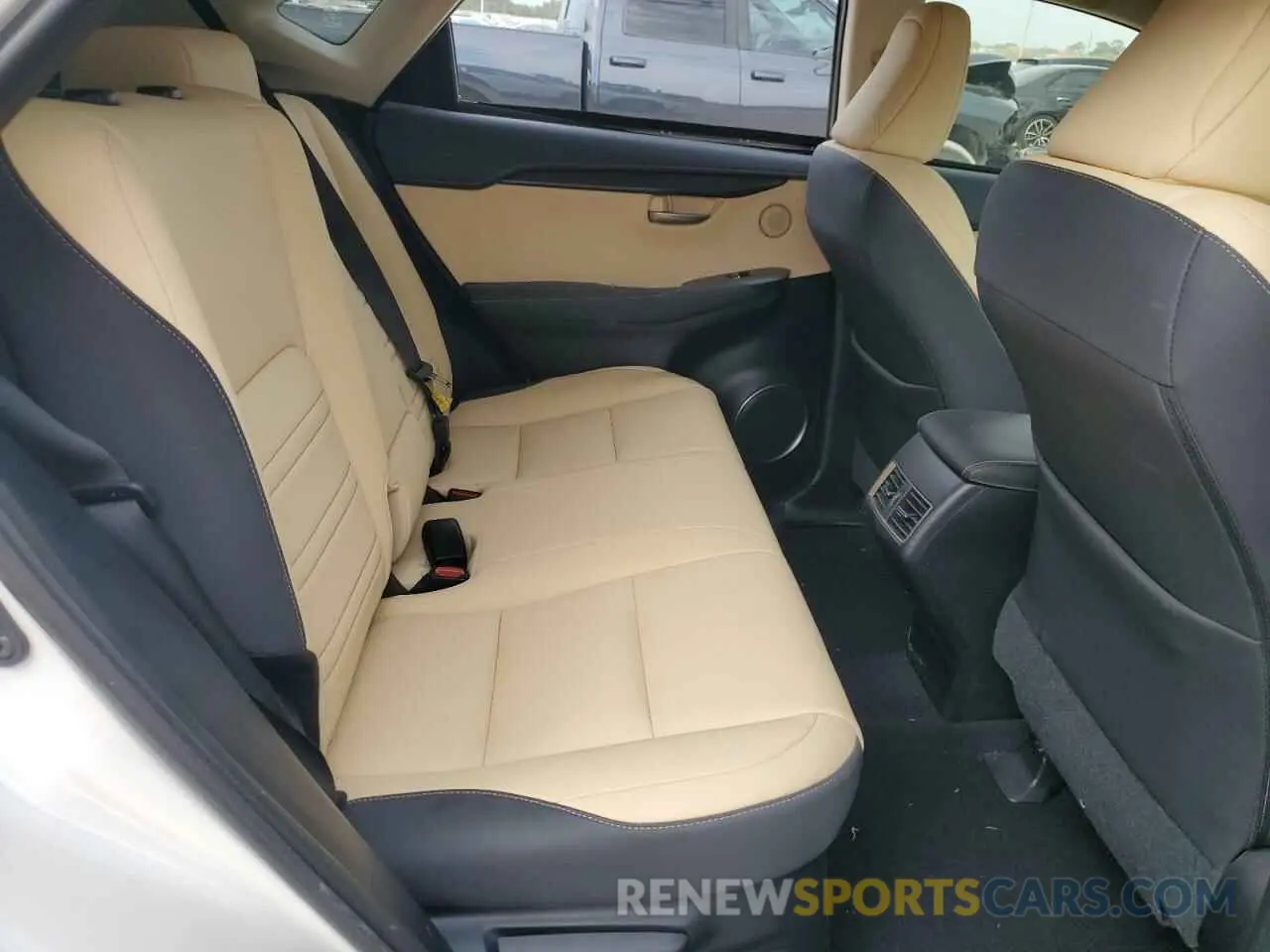 11 fotografías del automóvil dañado JTJDARBZ1M2201654 LEXUS NX 2021