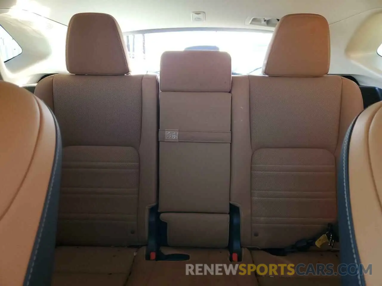 10 fotografías del automóvil dañado JTJDARBZ3M2190477 LEXUS NX 2021