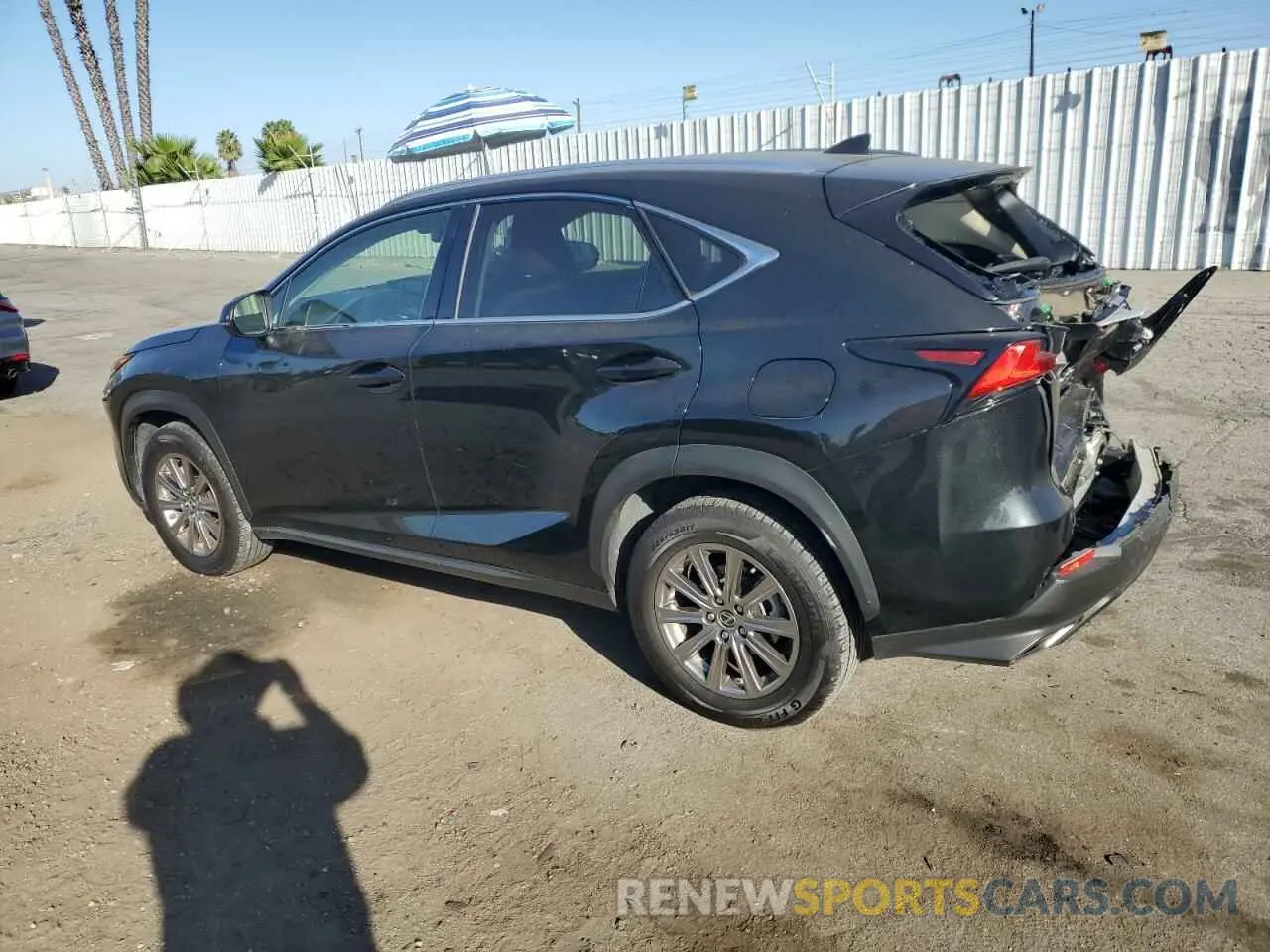 2 fotografías del automóvil dañado JTJDARBZ3M2190477 LEXUS NX 2021