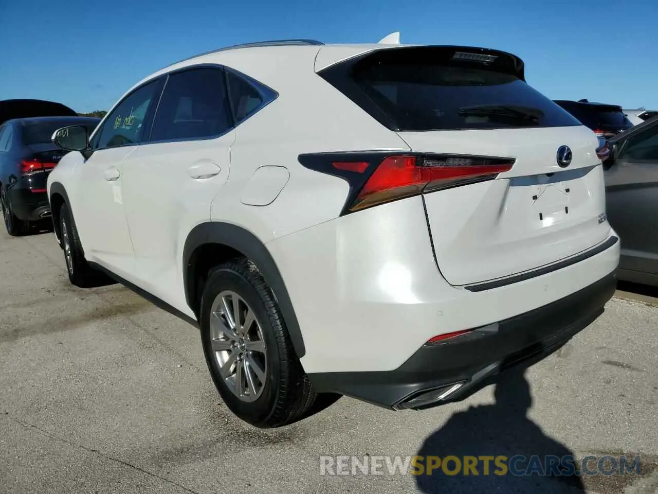 3 fotografías del automóvil dañado JTJDARBZ4M5024452 LEXUS NX 2021
