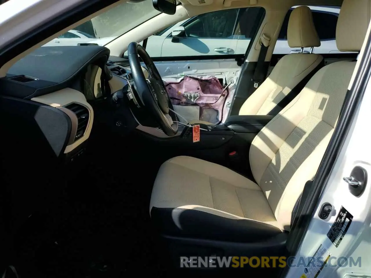7 fotografías del automóvil dañado JTJDARBZ4M5027240 LEXUS NX 2021