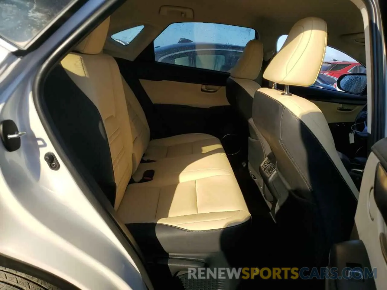 11 fotografías del automóvil dañado JTJDARBZ5M5034892 LEXUS NX 2021