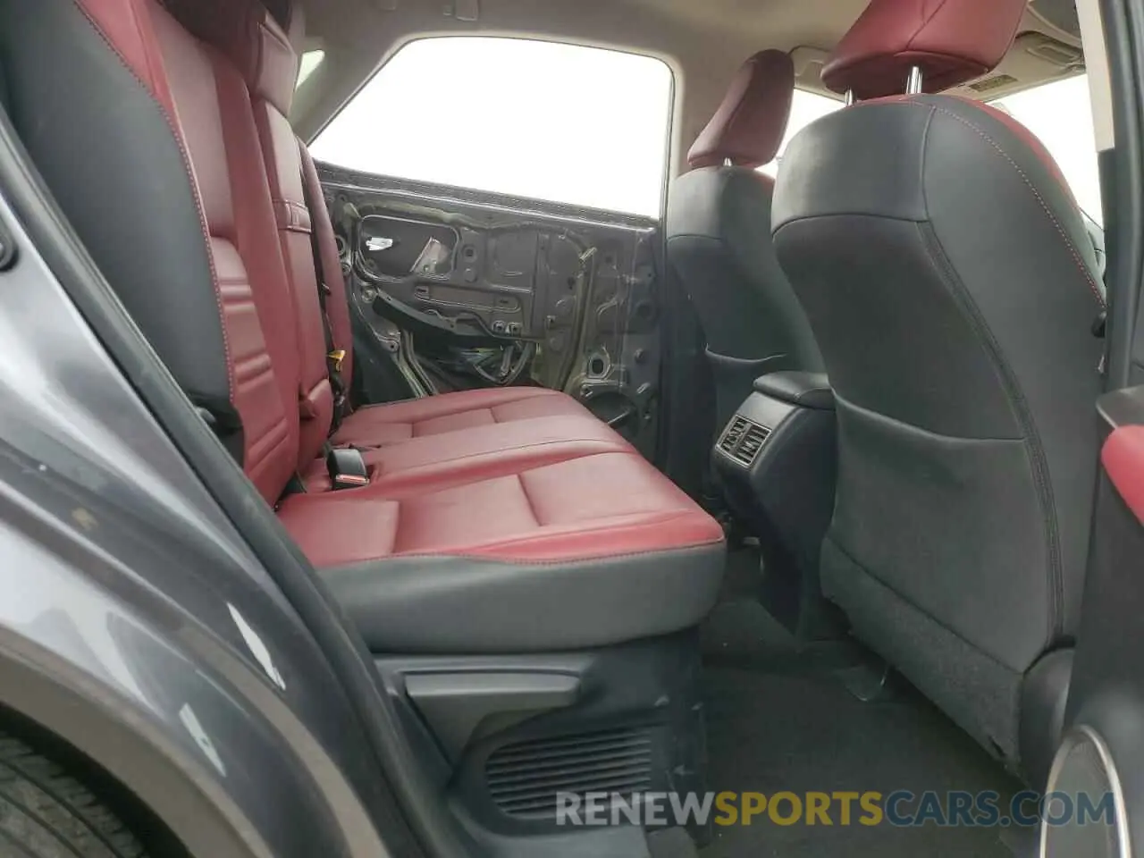 10 fotografías del automóvil dañado JTJDARBZ7M2198839 LEXUS NX 2021