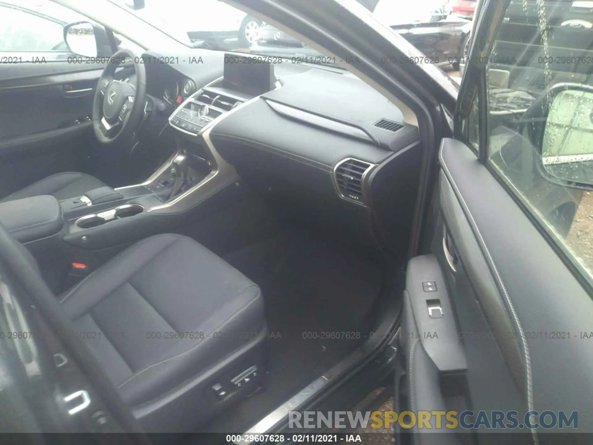 5 fotografías del automóvil dañado JTJDARBZ8M2183878 LEXUS NX 2021