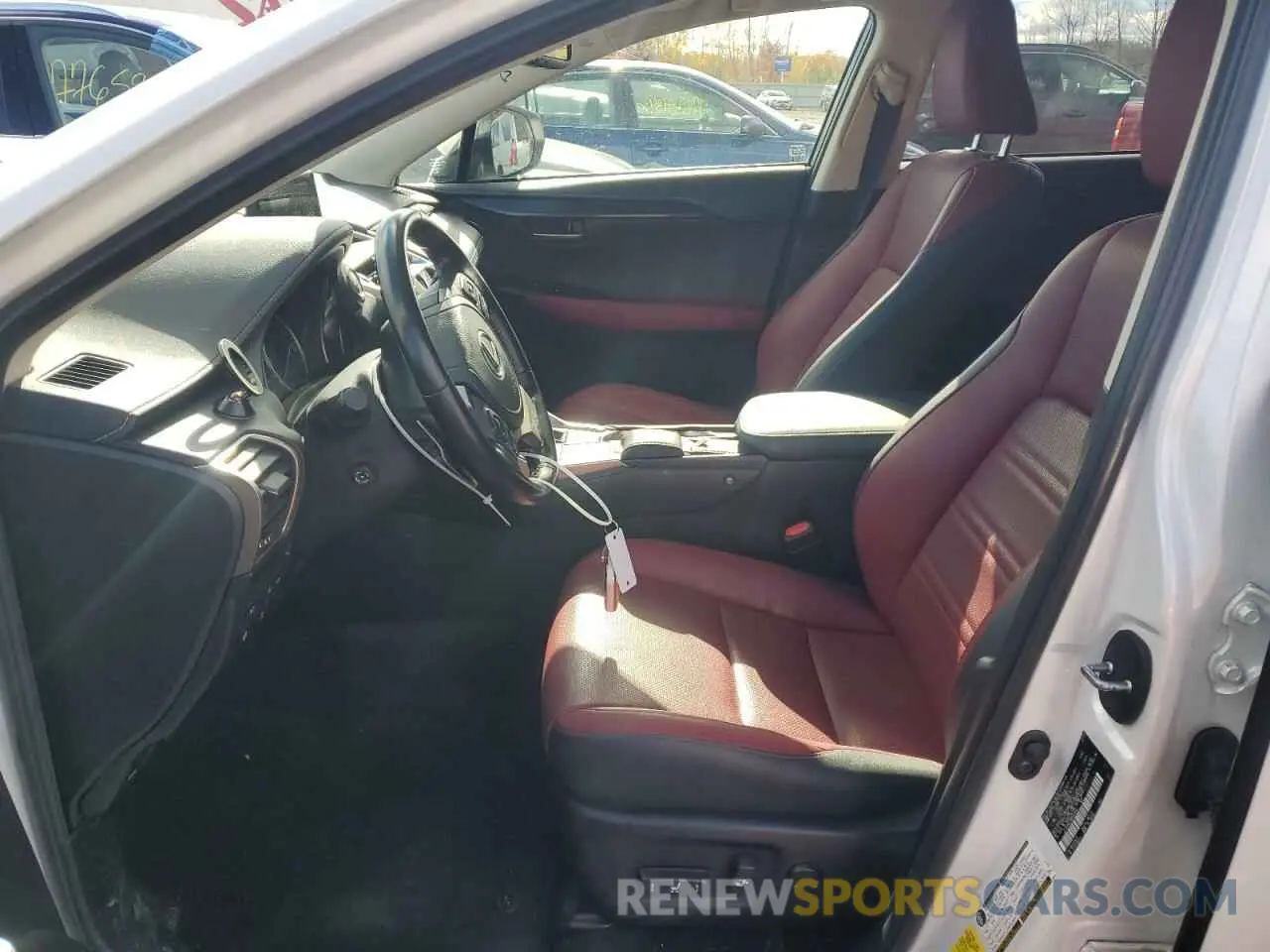 7 fotografías del automóvil dañado JTJDARDZ6M5024482 LEXUS NX 2021