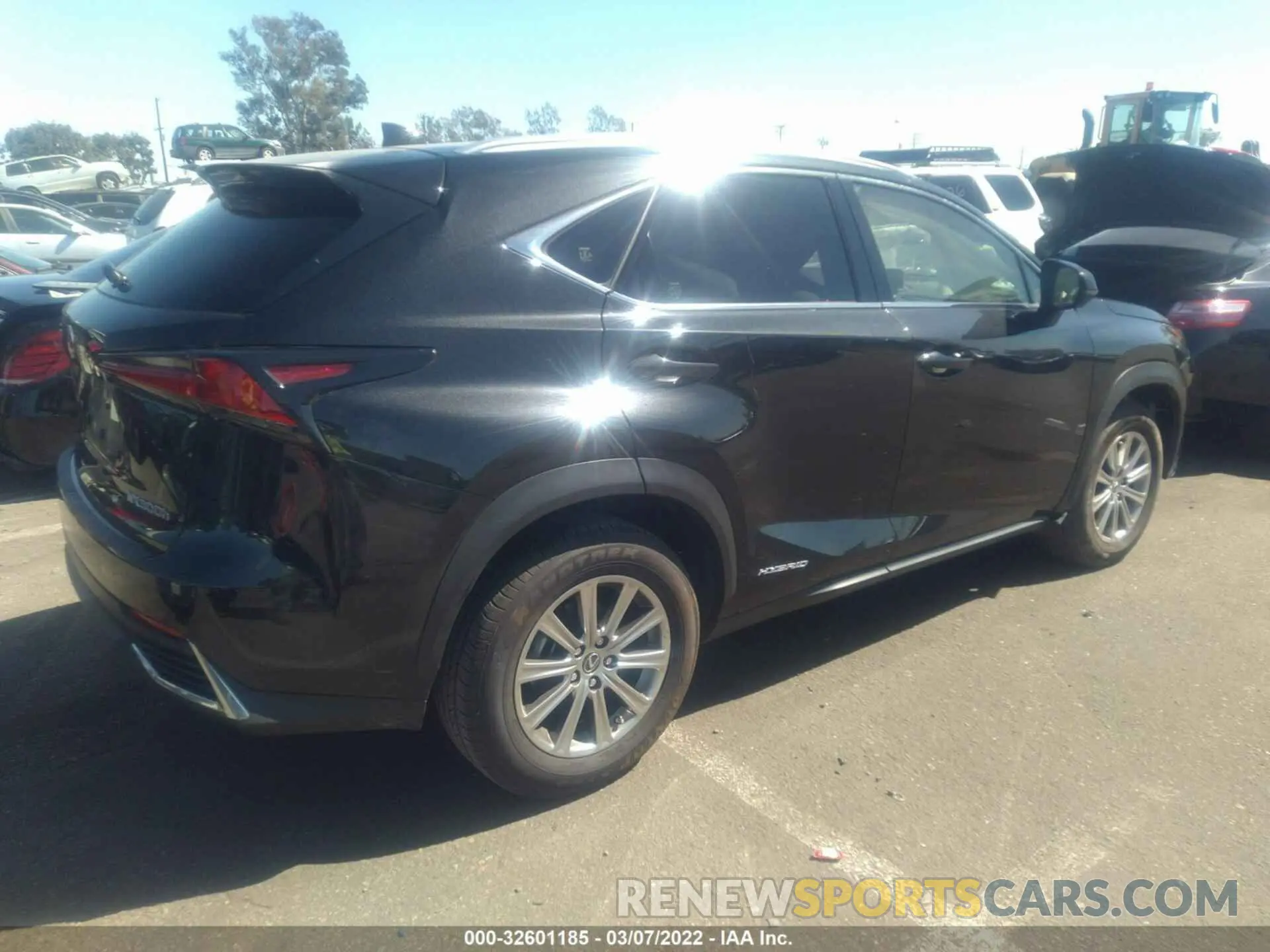 4 fotografías del automóvil dañado JTJDJRDZ6M5015586 LEXUS NX 2021