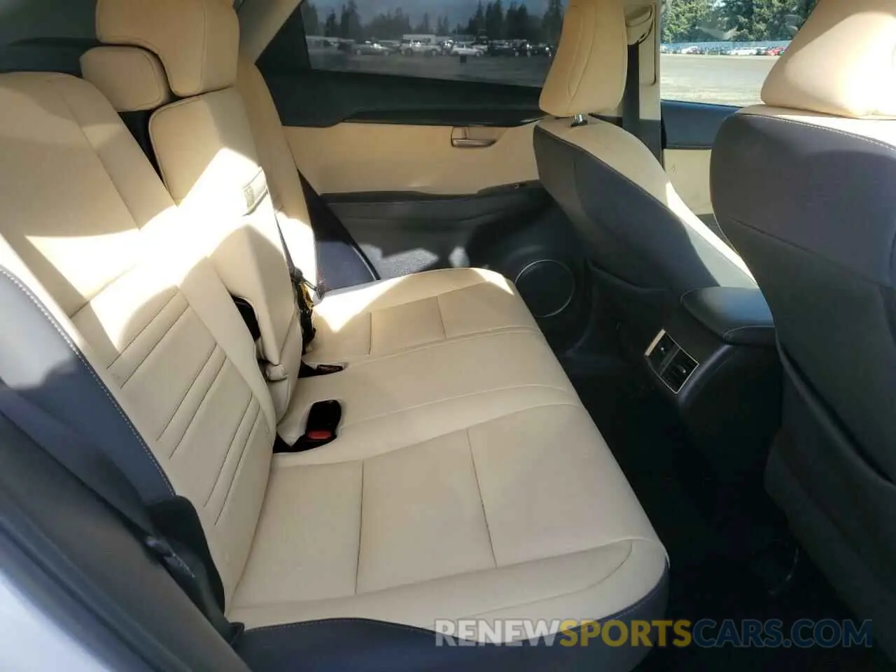 11 fotografías del automóvil dañado JTJDJRDZXM2166755 LEXUS NX 2021