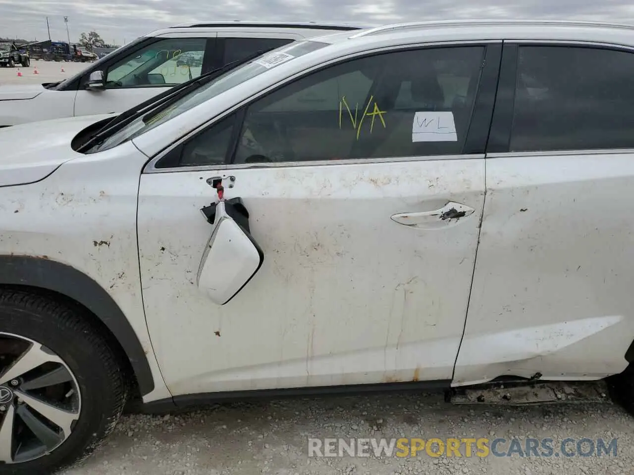 9 fotografías del automóvil dañado JTJGARBZ5M2179378 LEXUS NX 2021