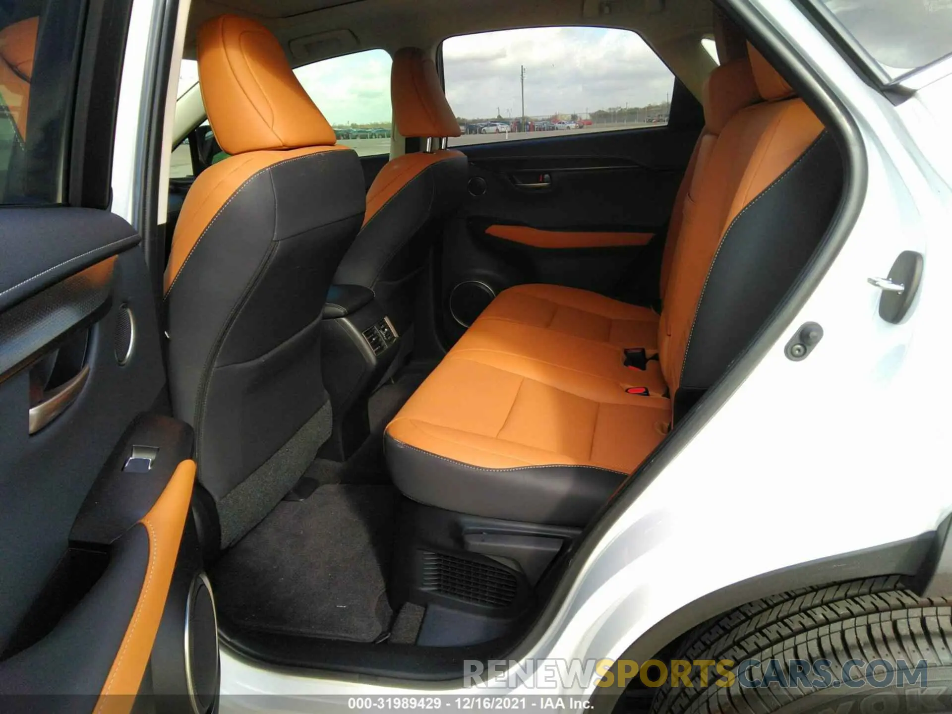 8 fotografías del automóvil dañado JTJGARBZ5M5029155 LEXUS NX 2021