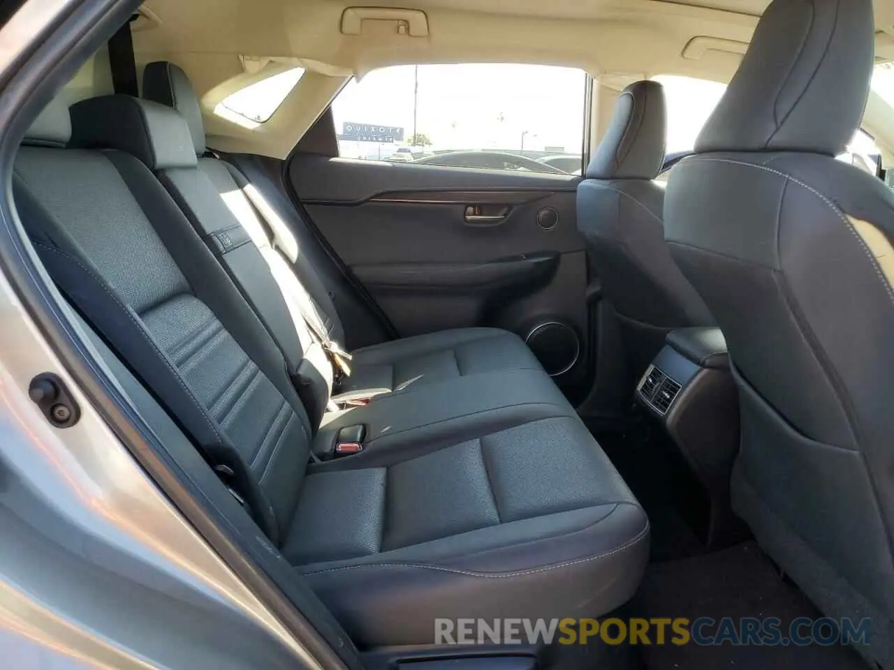 11 fotografías del automóvil dañado JTJGARBZ7M2191564 LEXUS NX 2021