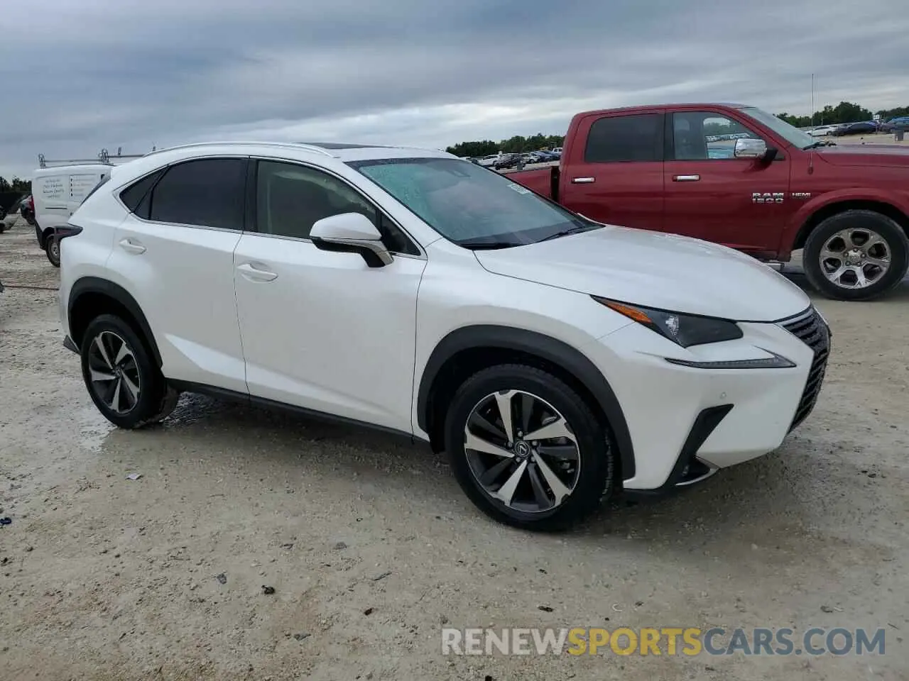 4 fotografías del automóvil dañado JTJGARBZXM5022587 LEXUS NX 2021