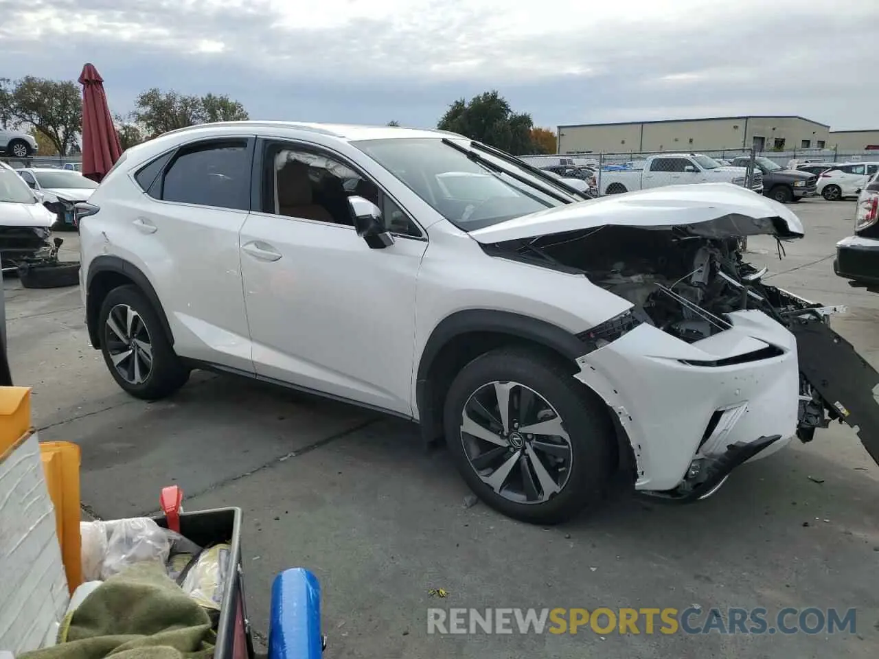 4 fotografías del automóvil dañado JTJGARBZXM5025361 LEXUS NX 2021