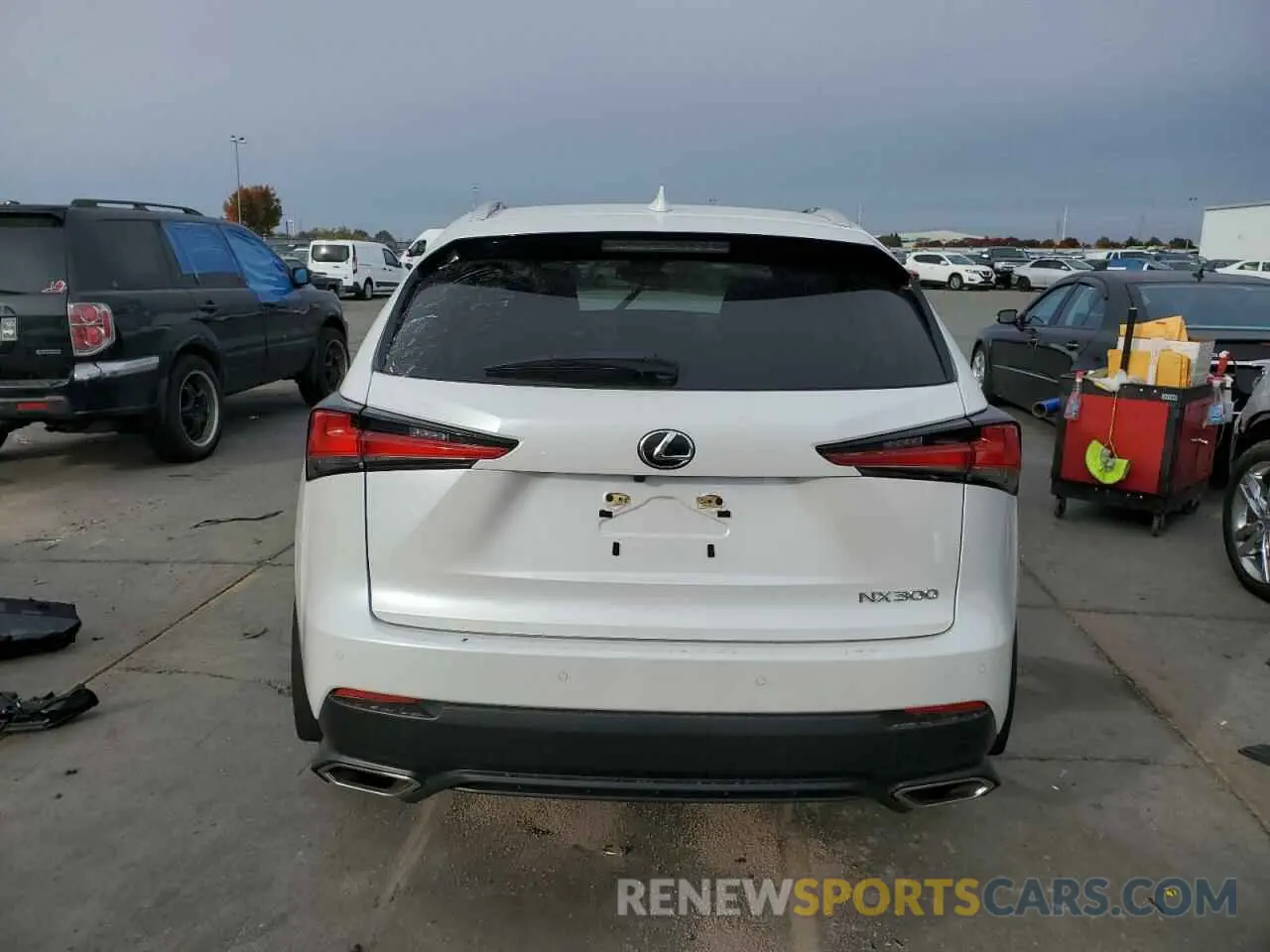 6 fotografías del automóvil dañado JTJGARBZXM5025361 LEXUS NX 2021
