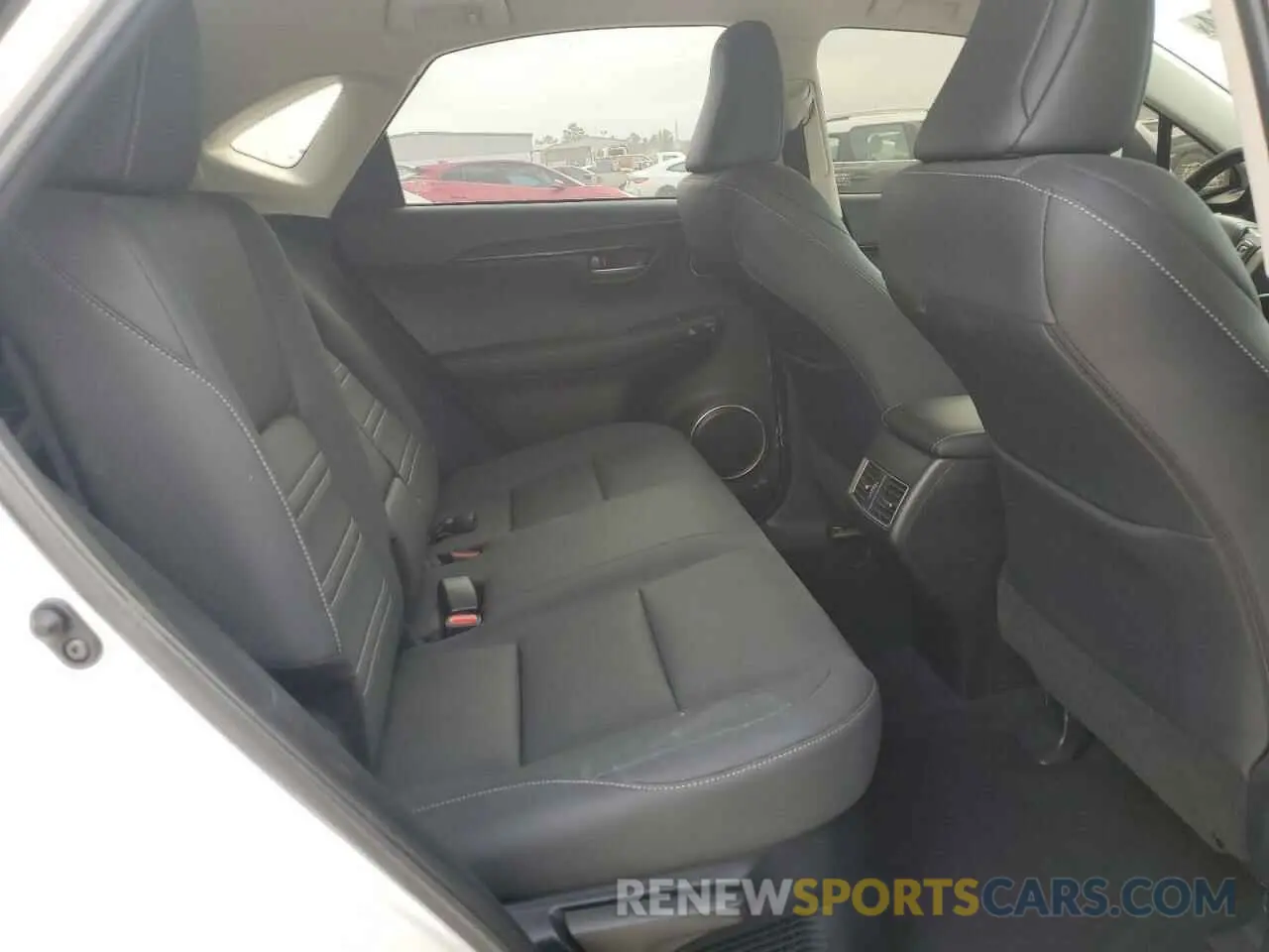 11 fotografías del automóvil dañado JTJGARBZXM5035095 LEXUS NX 2021