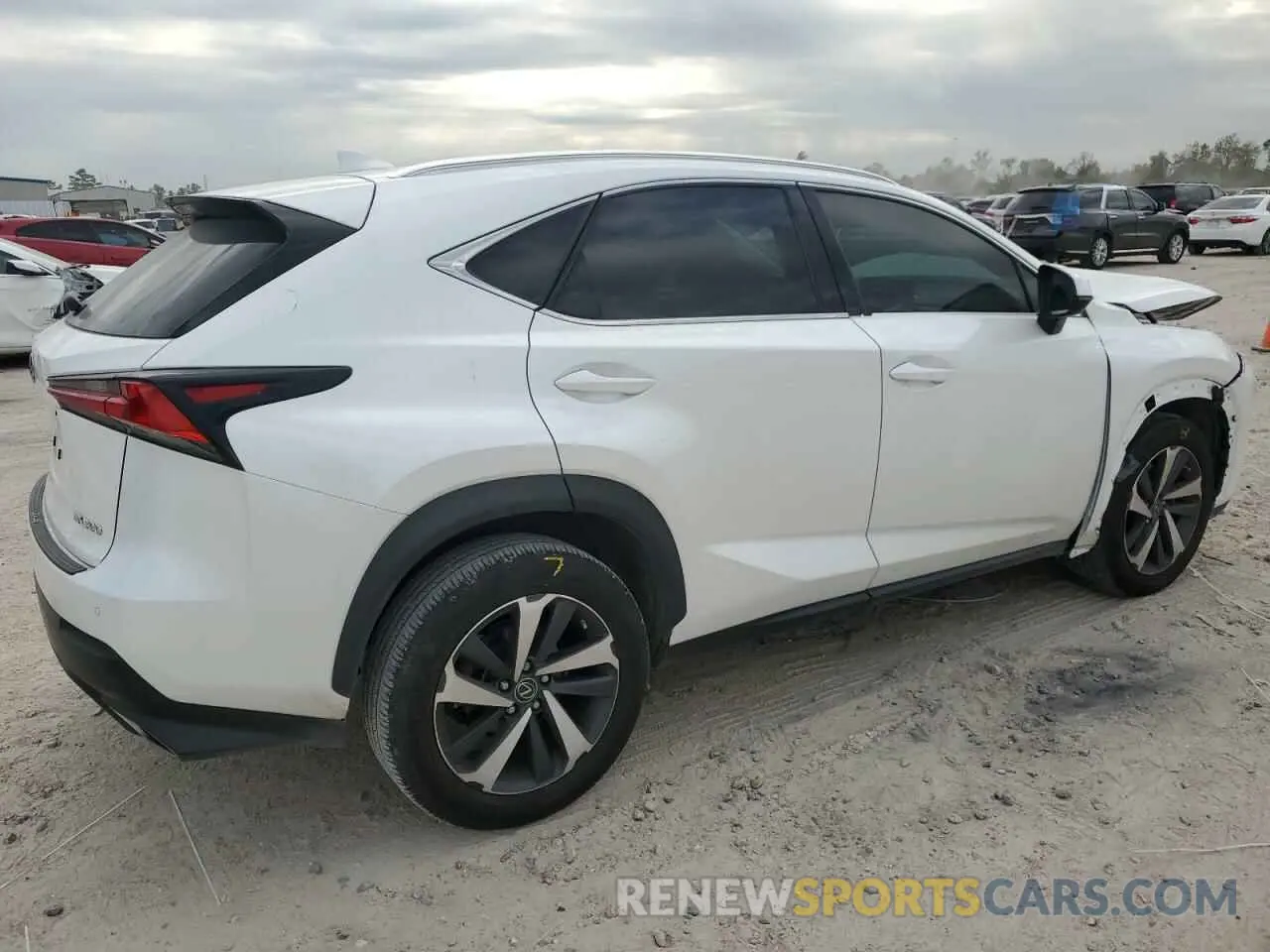 3 fotografías del automóvil dañado JTJGARBZXM5035095 LEXUS NX 2021