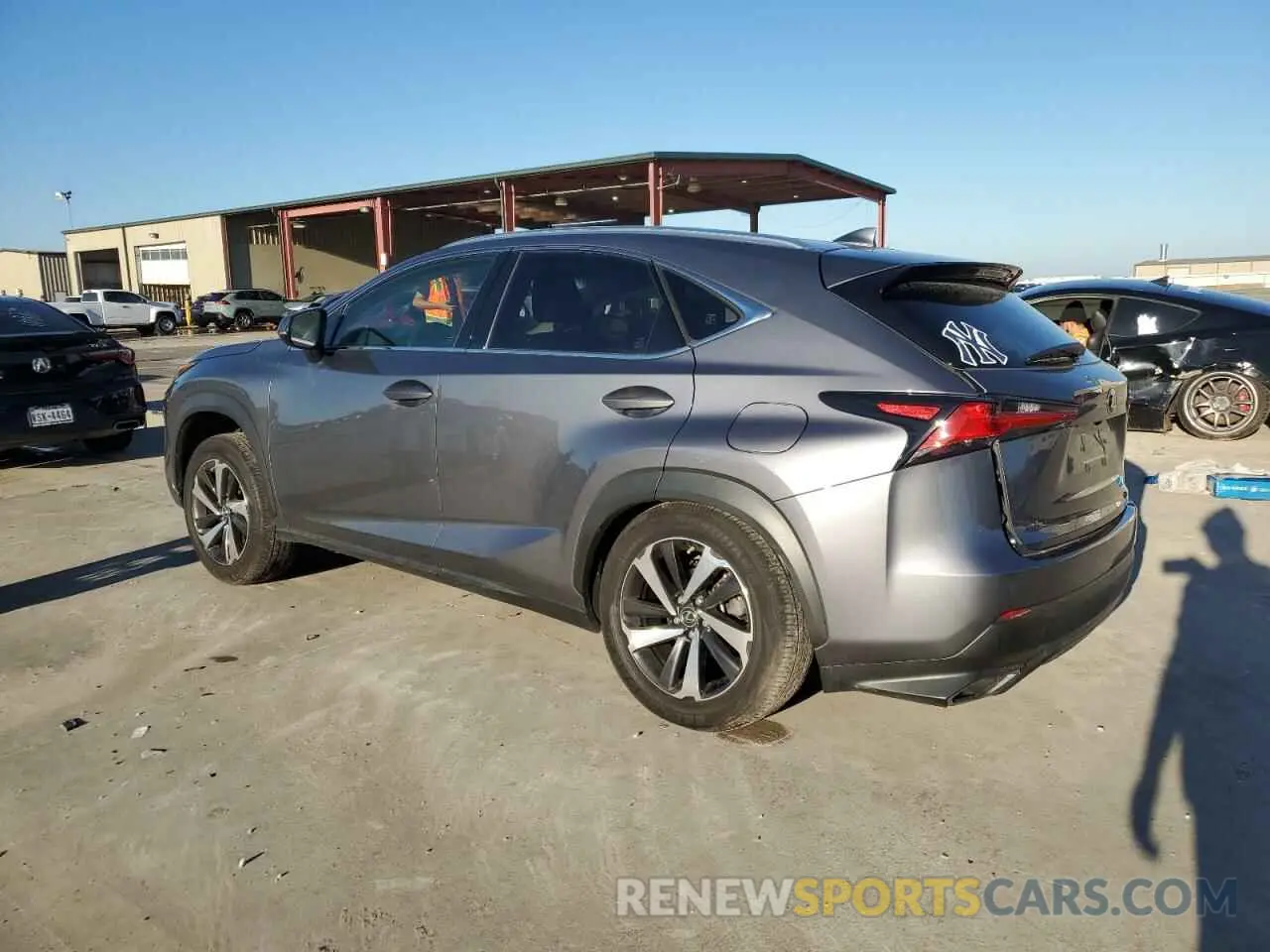 2 fotografías del automóvil dañado JTJGARDZ2M2249271 LEXUS NX 2021