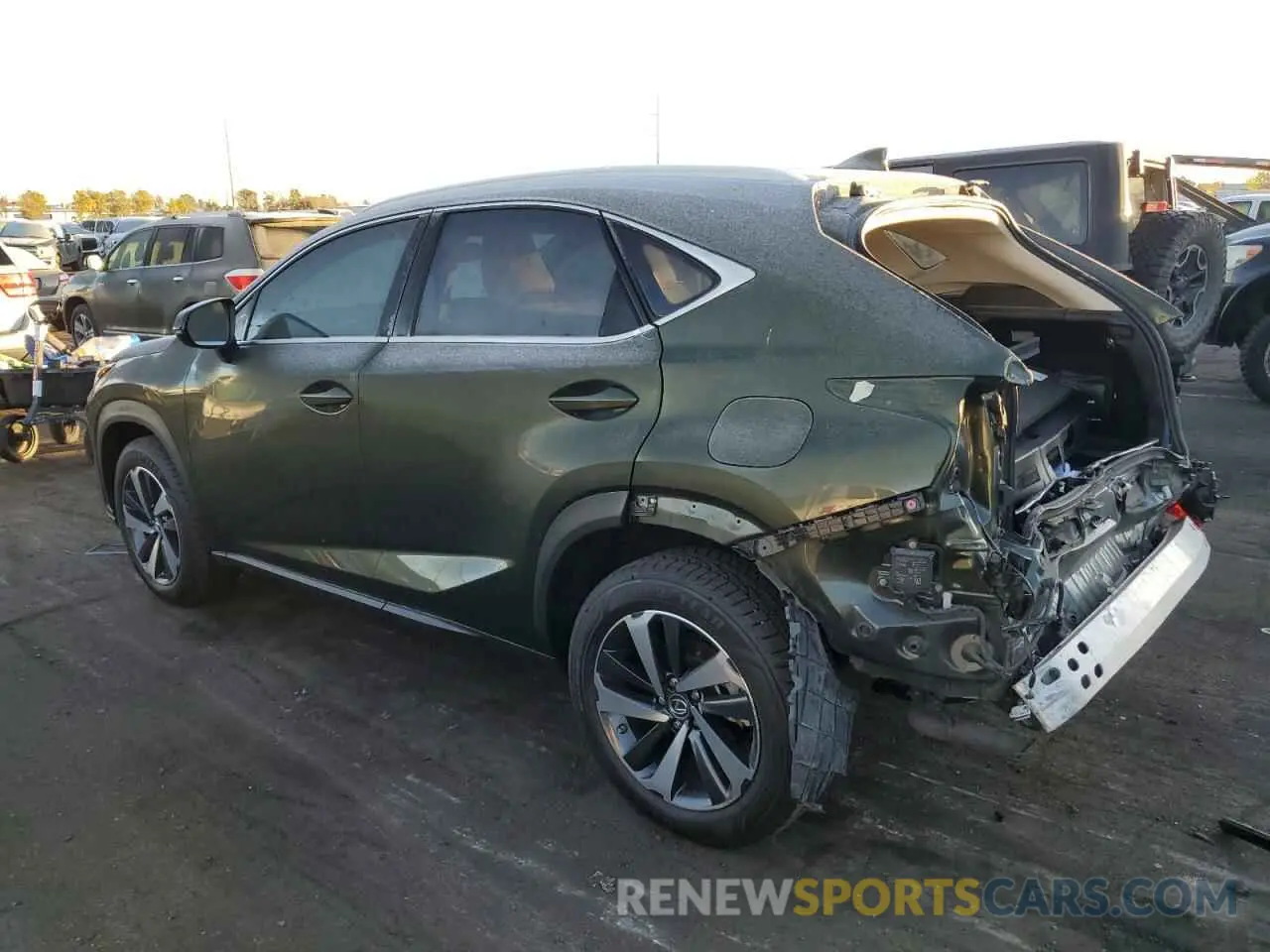 2 fotografías del automóvil dañado JTJGARDZ7M2259276 LEXUS NX 2021
