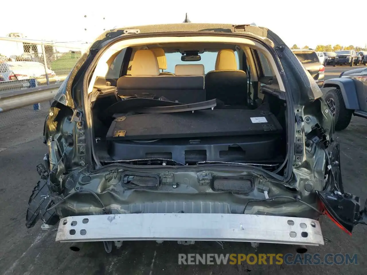 6 fotografías del automóvil dañado JTJGARDZ7M2259276 LEXUS NX 2021