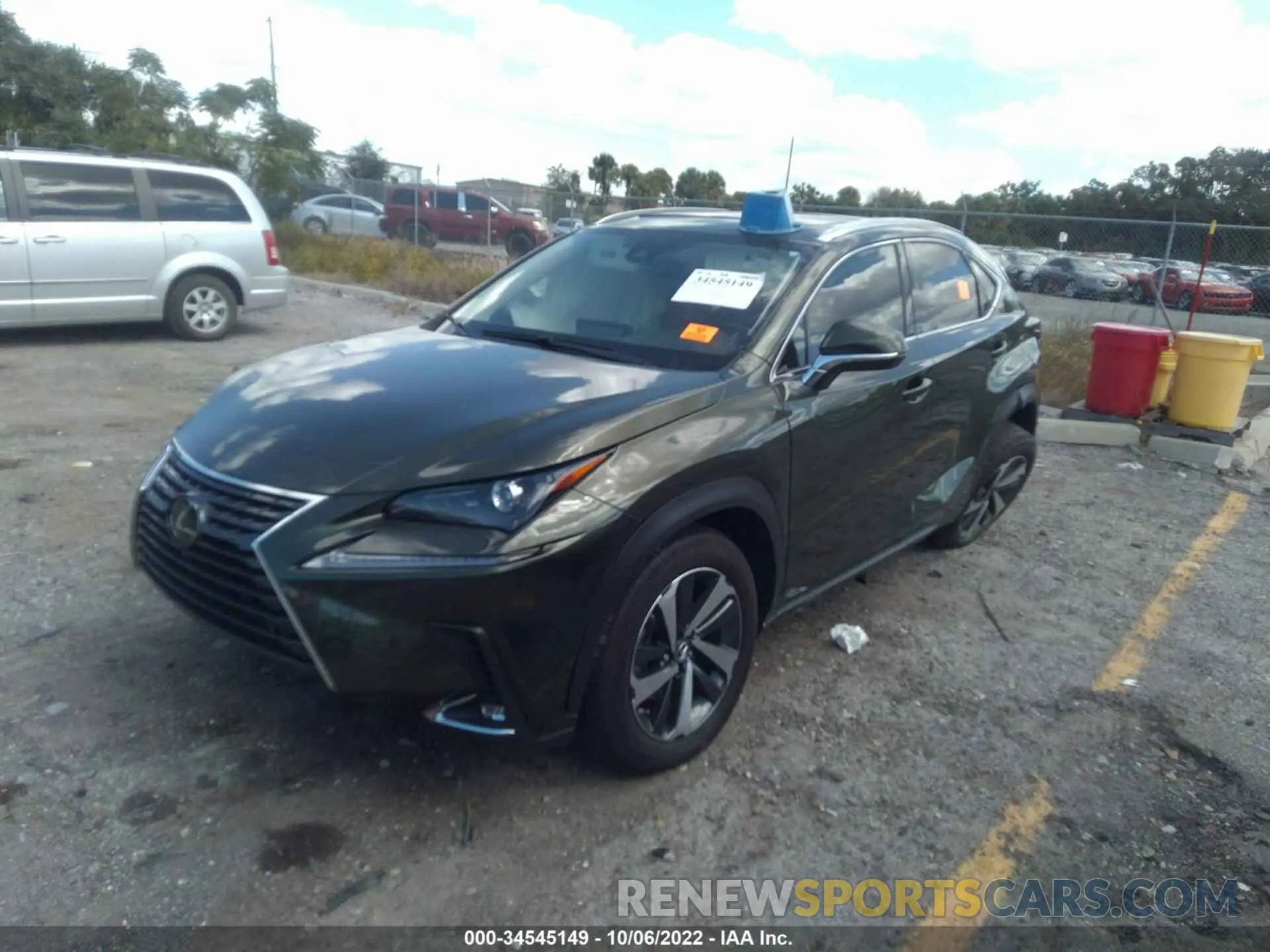 2 fotografías del automóvil dañado JTJGARDZXM2251222 LEXUS NX 2021