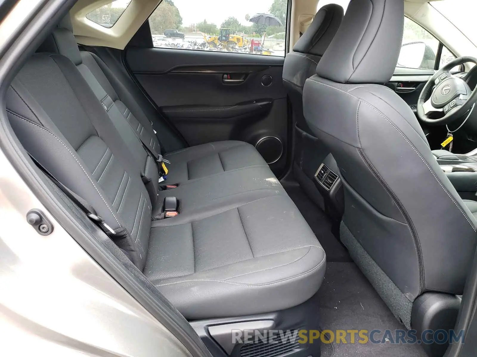 6 fotografías del automóvil dañado JTJGJRDZ1M2148139 LEXUS NX 2021