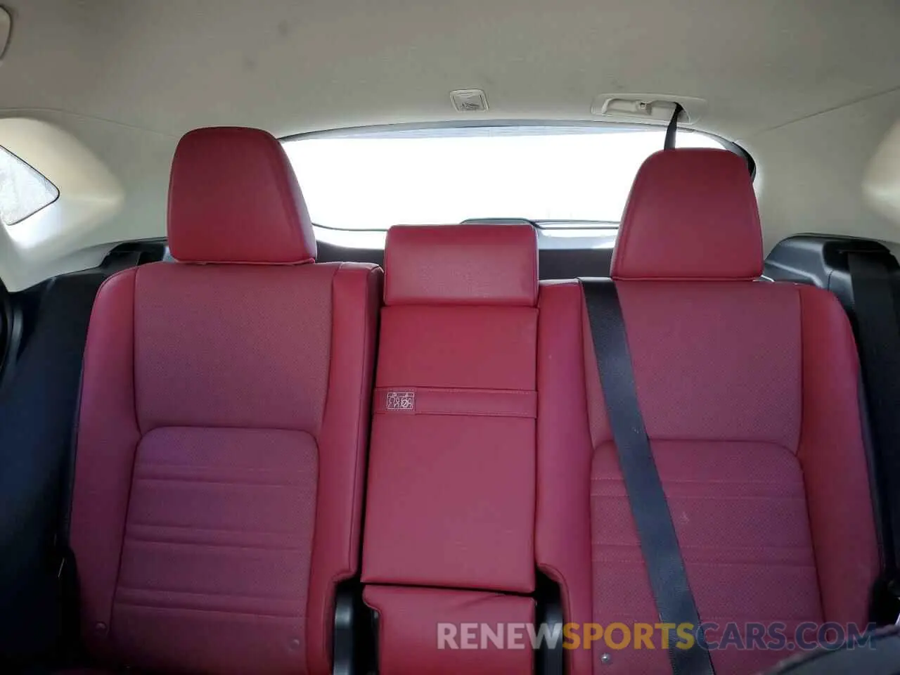 10 fotografías del automóvil dañado JTJGJRDZ3M2148594 LEXUS NX 2021