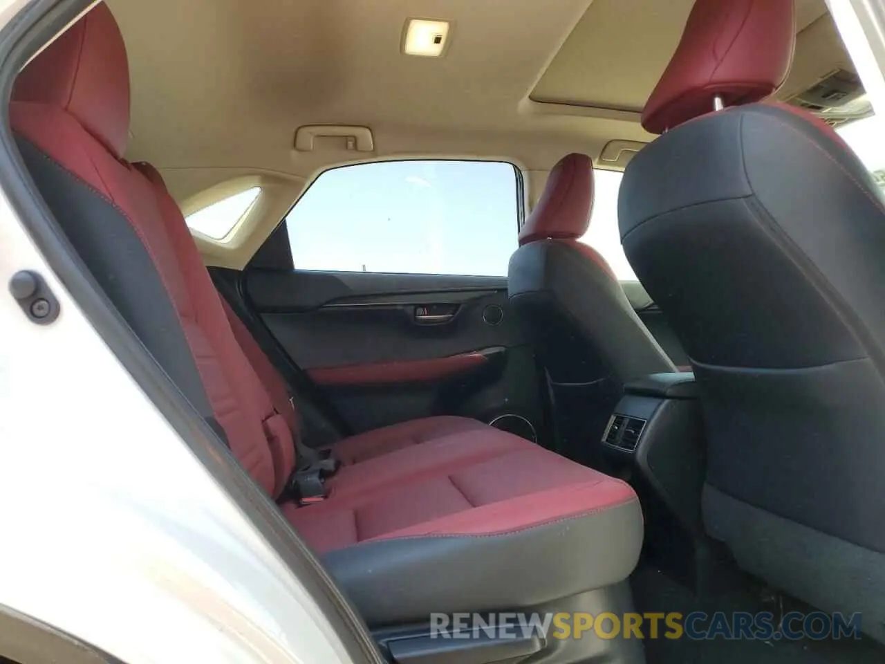 11 fotografías del automóvil dañado JTJGJRDZ3M2148594 LEXUS NX 2021