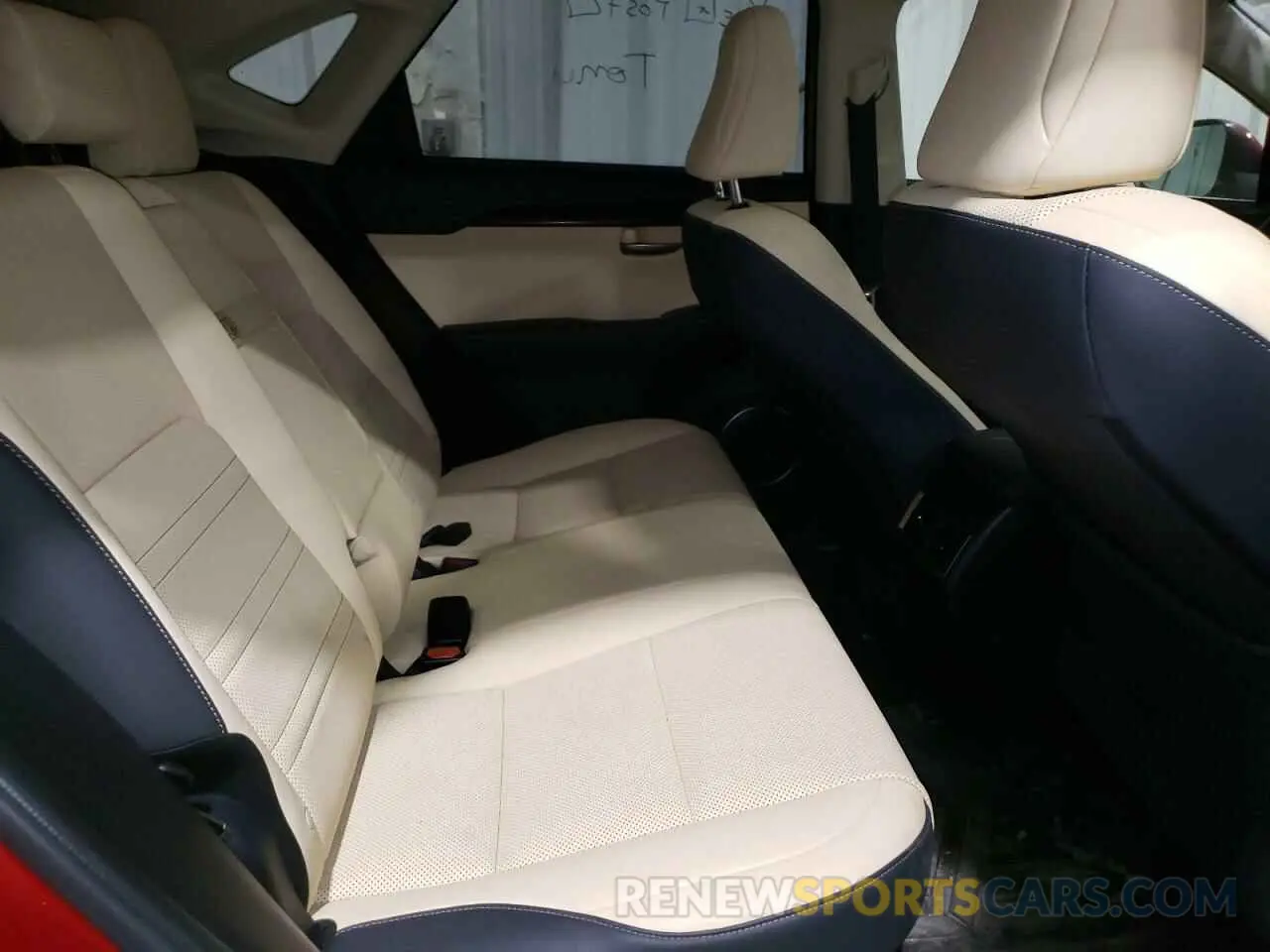 11 fotografías del automóvil dañado JTJGJRDZ3M2166206 LEXUS NX 2021
