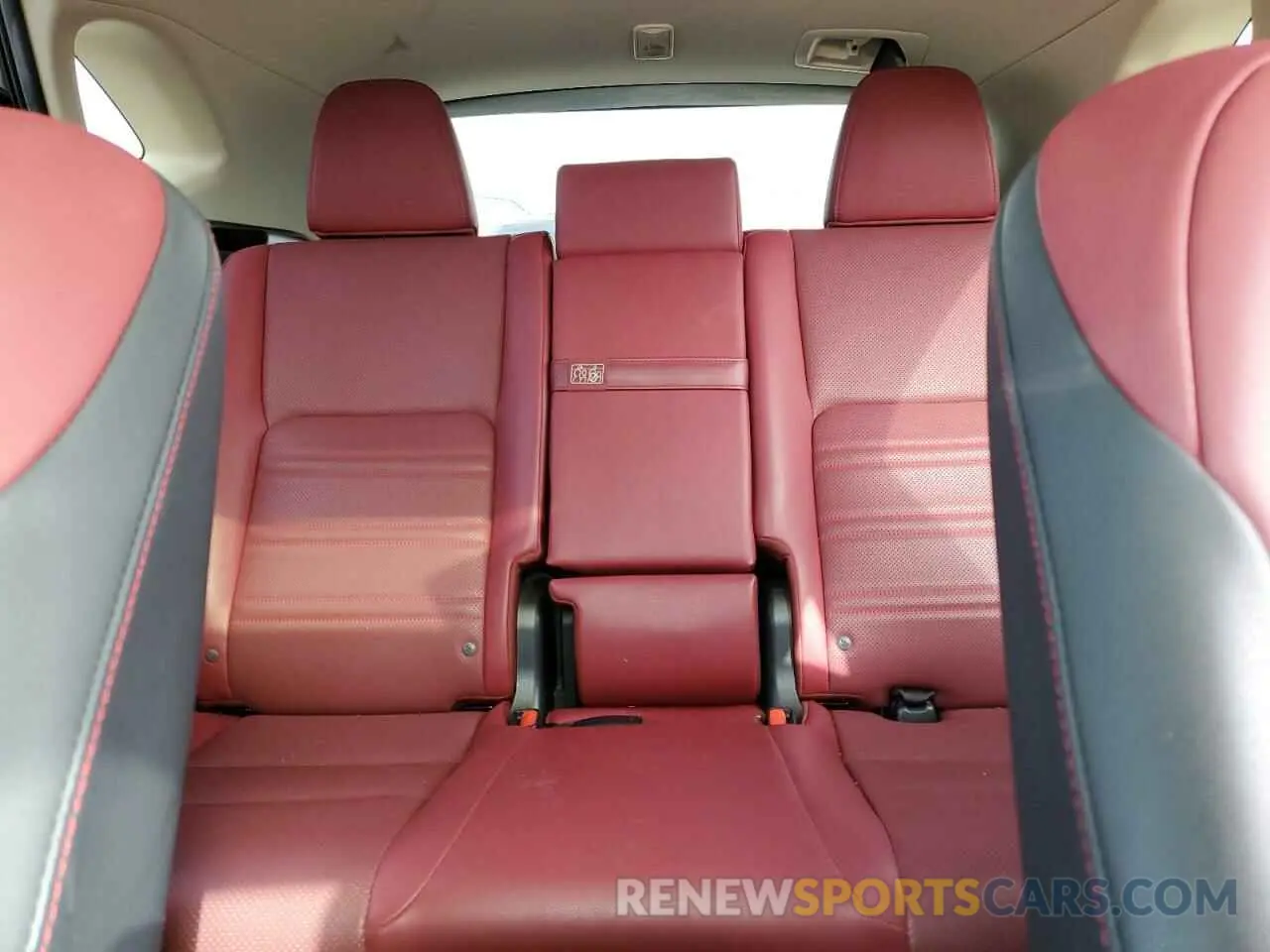 10 fotografías del automóvil dañado JTJGJRDZ4M5010741 LEXUS NX 2021