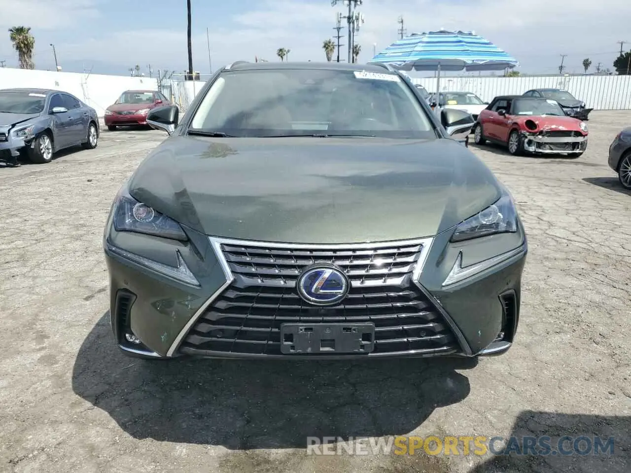 5 fotografías del automóvil dañado JTJGJRDZ7M2155967 LEXUS NX 2021