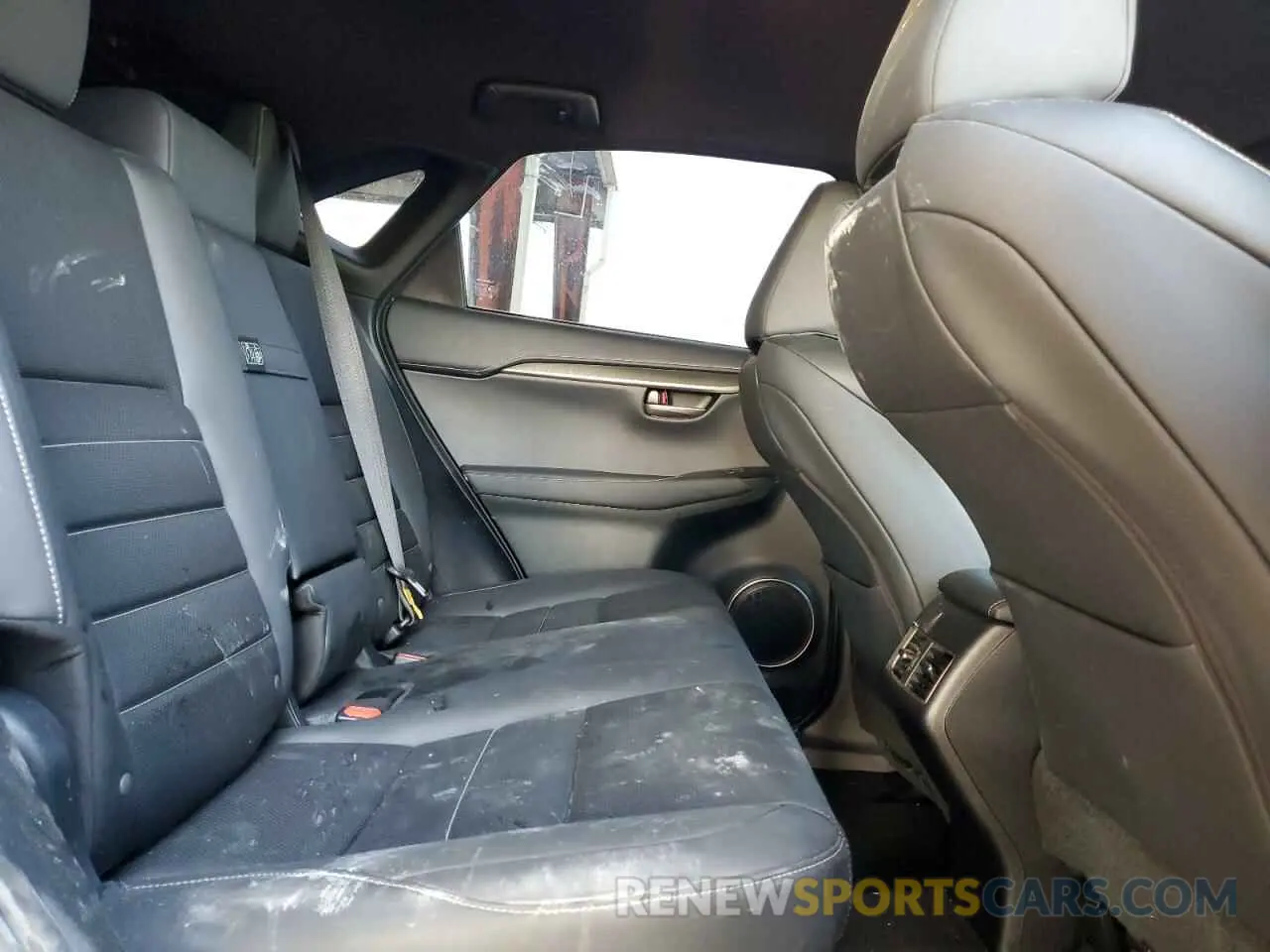 4 fotografías del automóvil dañado JTJSARBZ5M2200028 LEXUS NX 2021