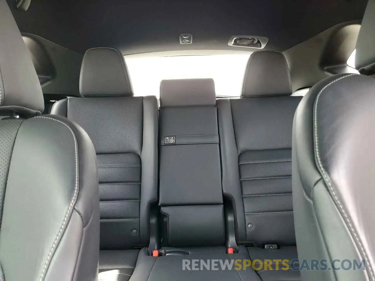 10 fotografías del automóvil dañado JTJSARBZ7M2194877 LEXUS NX 2021