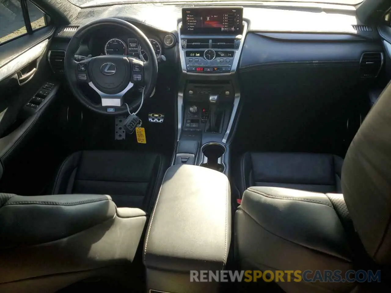 8 fotografías del automóvil dañado JTJSARBZXM5024138 LEXUS NX 2021