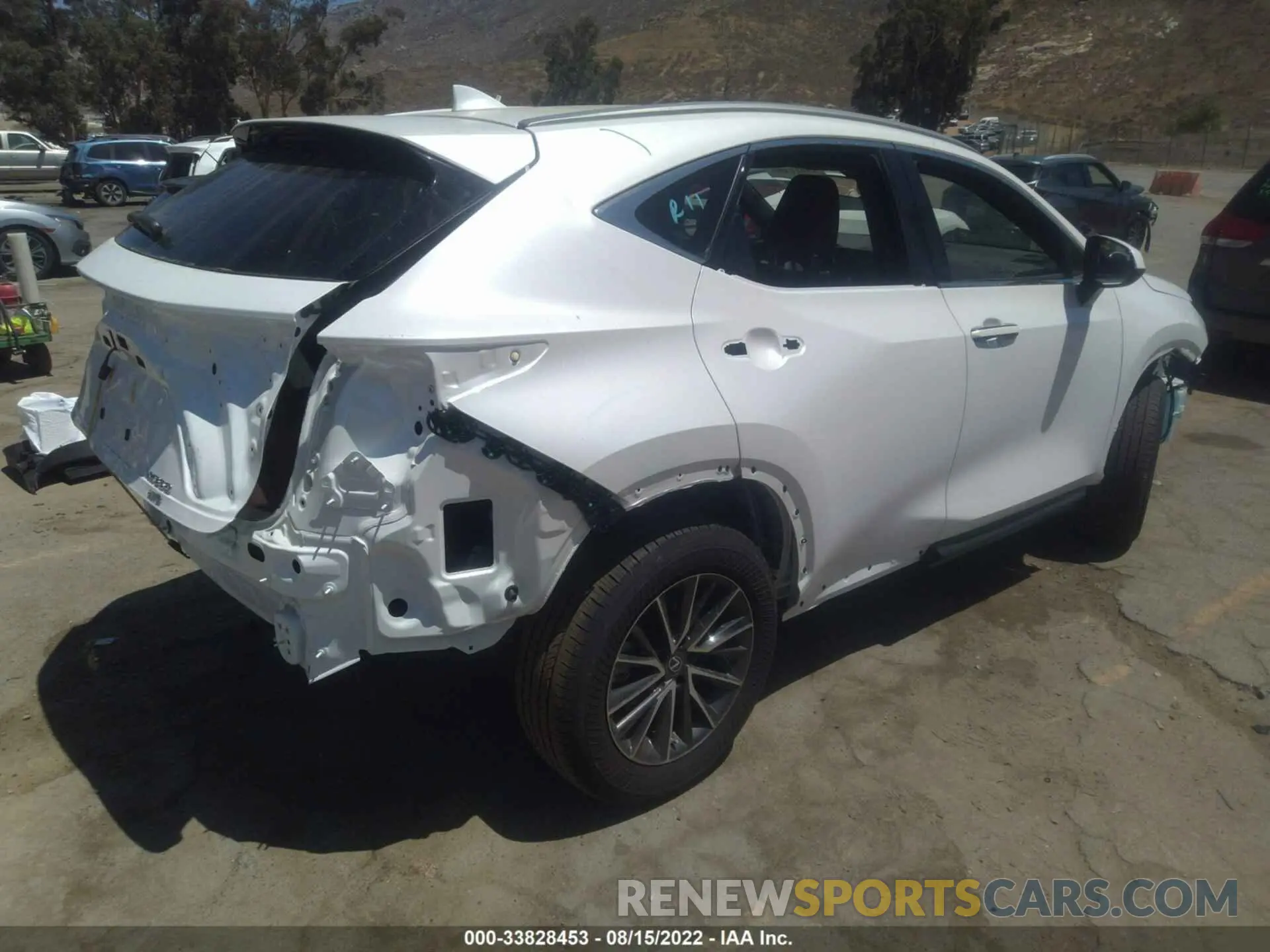 4 fotografías del automóvil dañado 2T2AGCEZ7NC002054 LEXUS NX 2022
