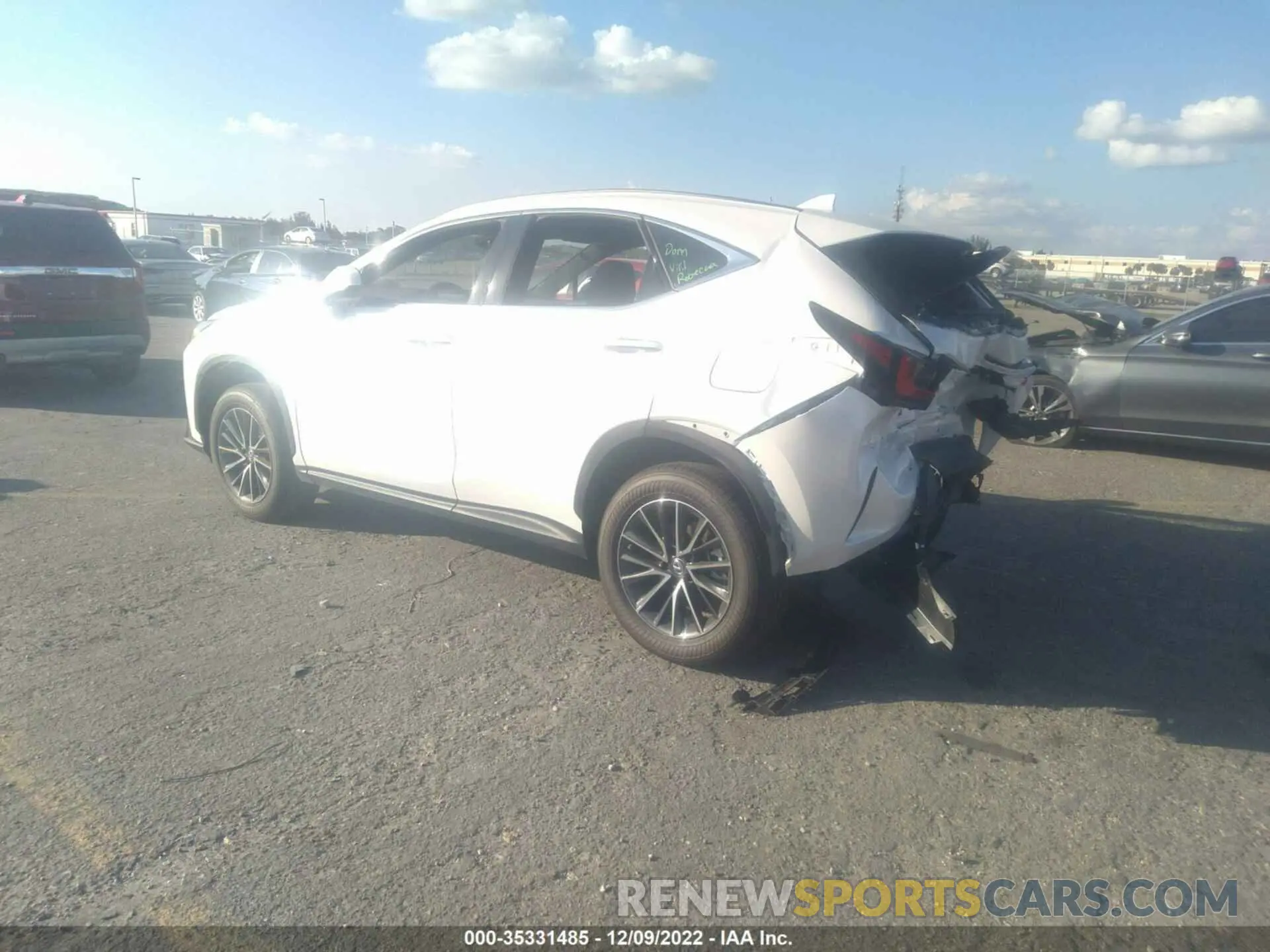 3 fotografías del automóvil dañado 2T2GGCEZ2NC012761 LEXUS NX 2022
