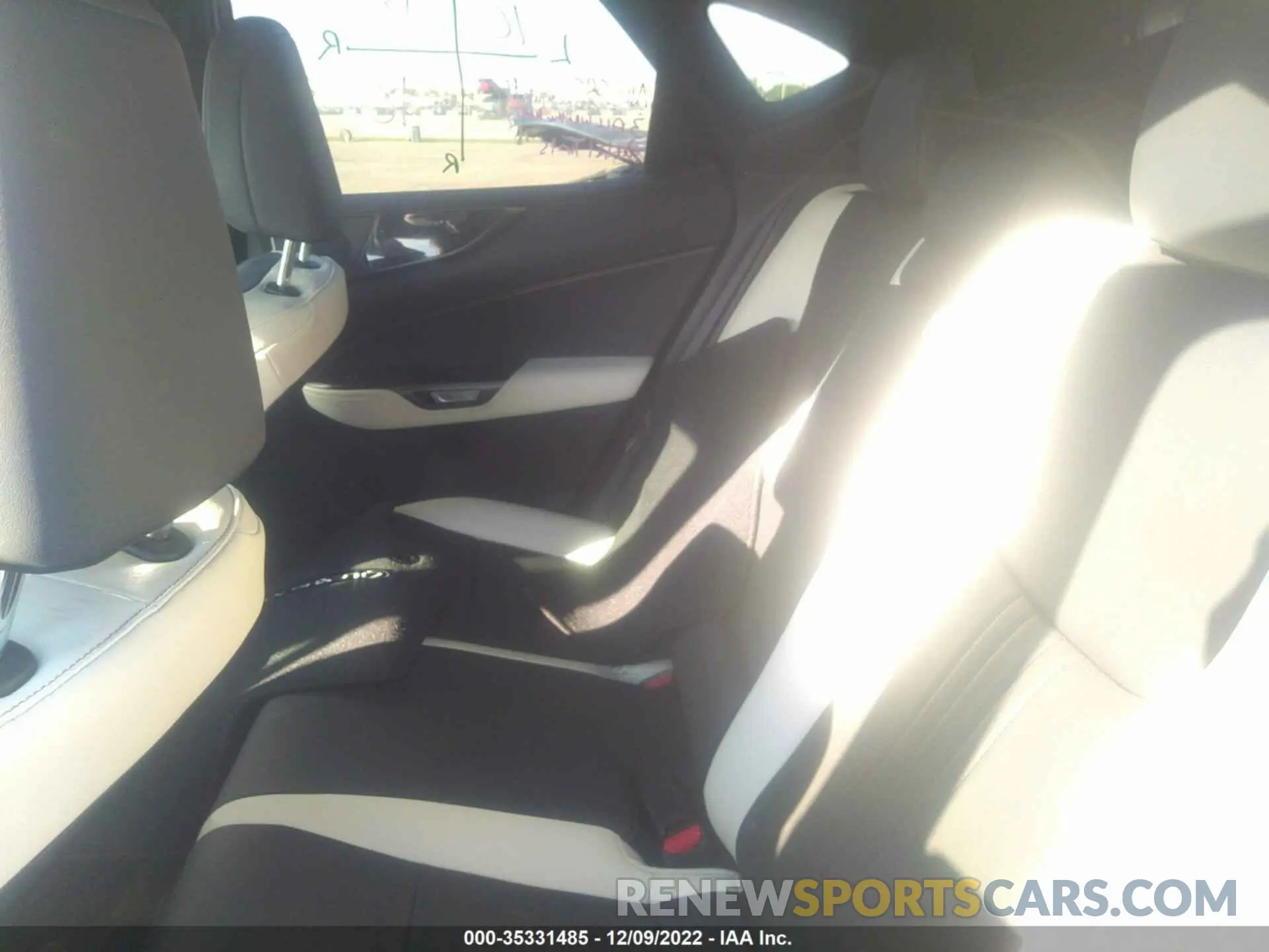 8 fotografías del automóvil dañado 2T2GGCEZ2NC012761 LEXUS NX 2022