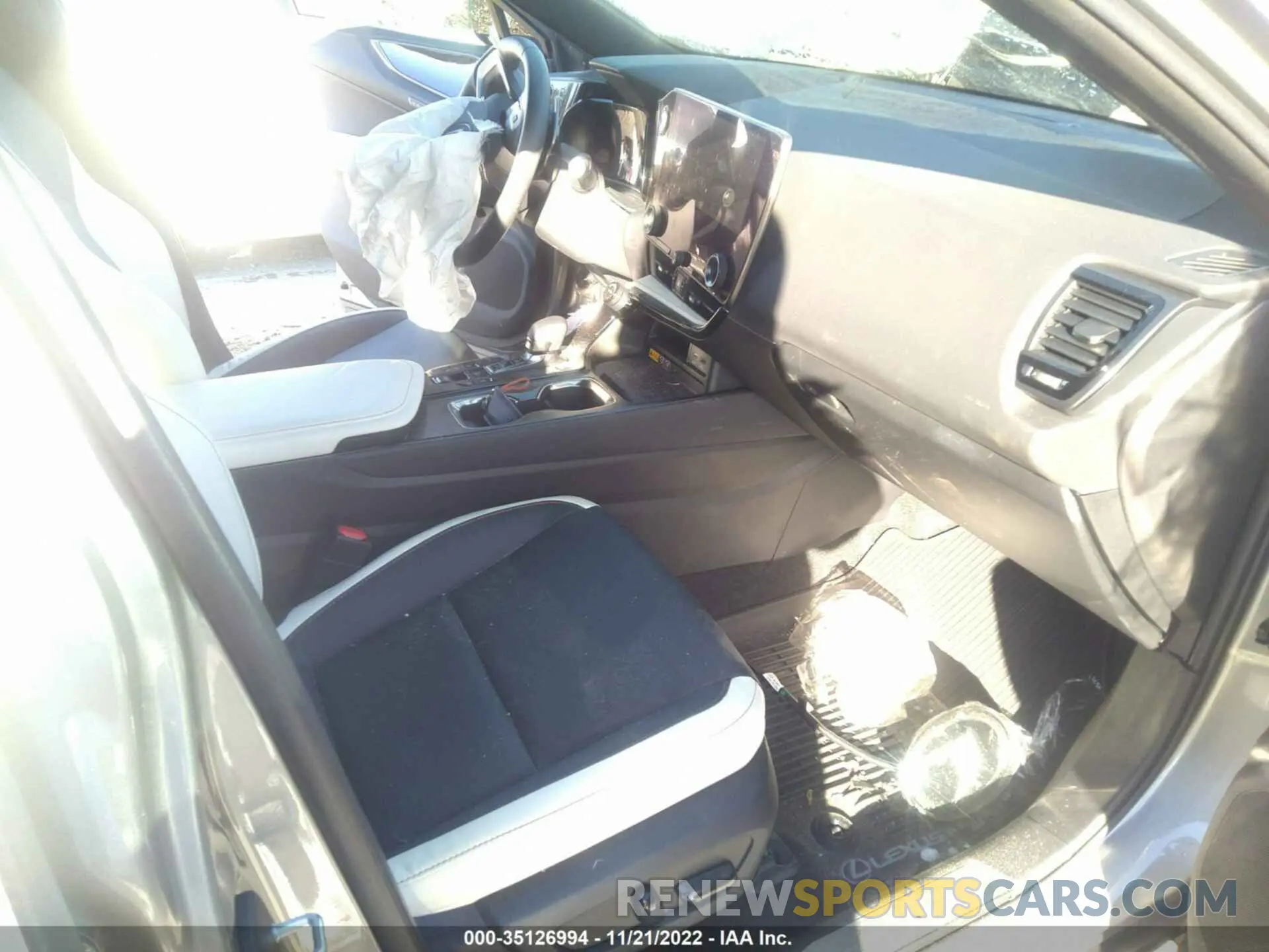 5 fotografías del automóvil dañado 2T2GGCEZ9NC007427 LEXUS NX 2022