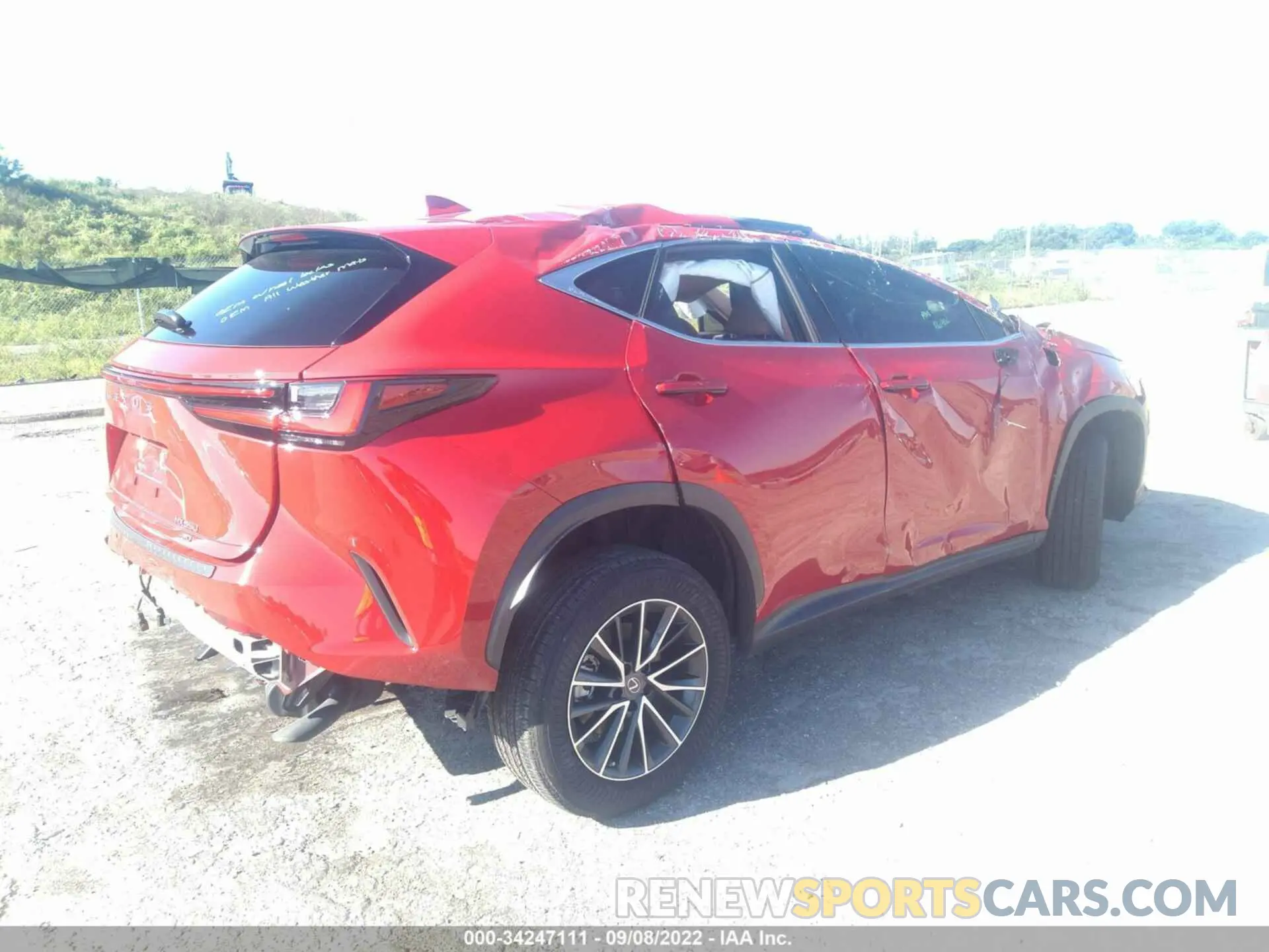 4 fotografías del automóvil dañado JTJGGCEZ6N2000287 LEXUS NX 2022
