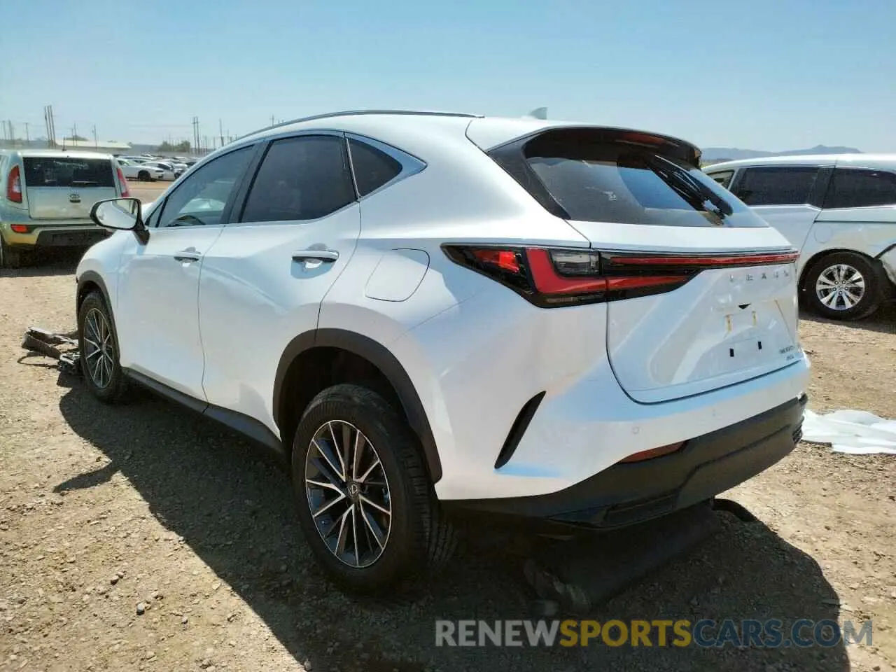 3 fotografías del automóvil dañado JTJGKCEZ3N2000830 LEXUS NX 2022