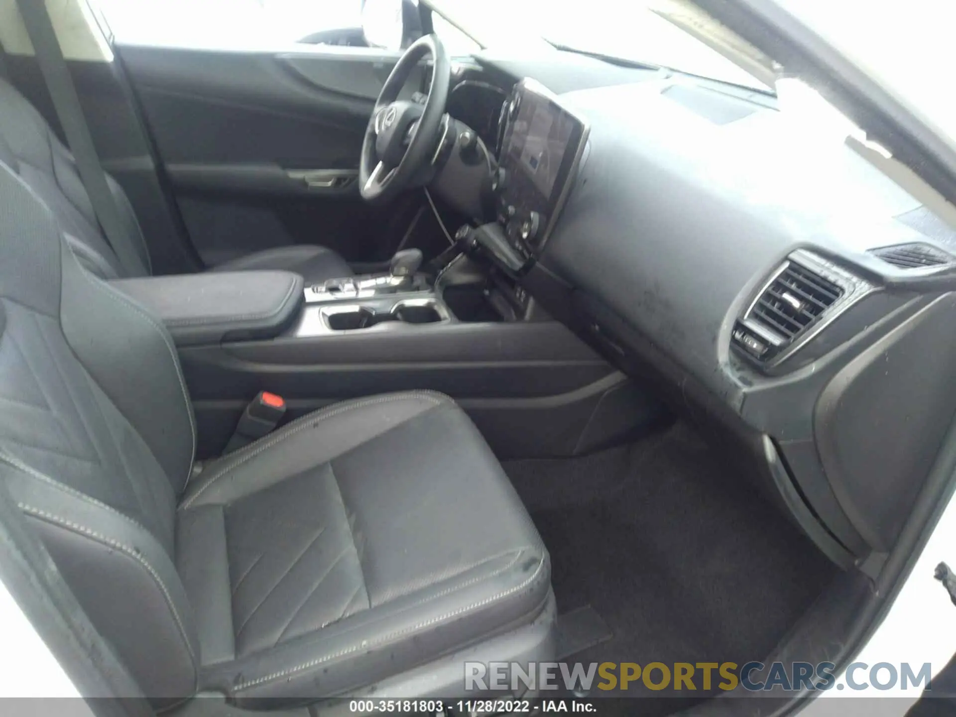 5 fotografías del automóvil dañado JTJHKCEZ0N2005388 LEXUS NX 2022