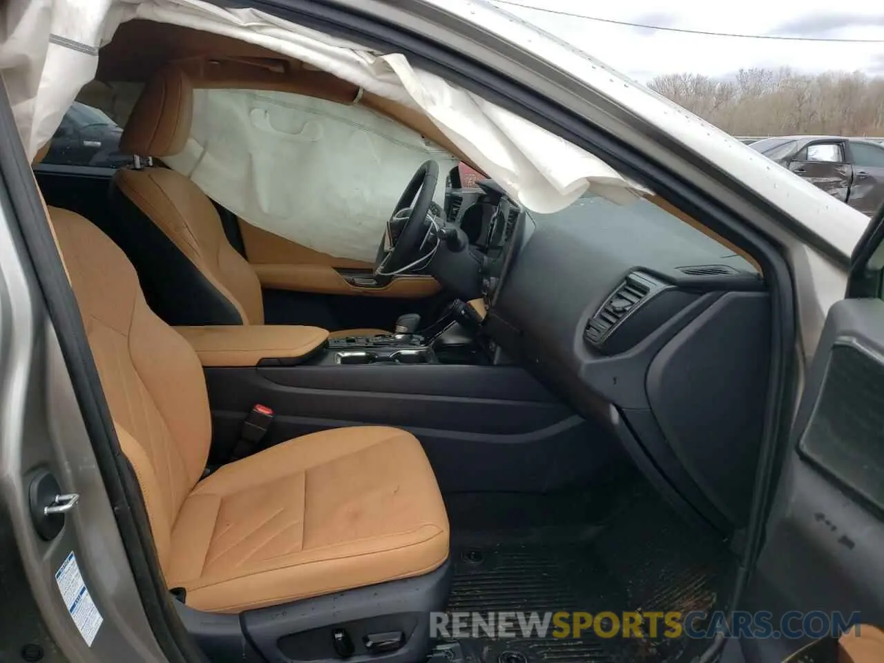 5 fotografías del automóvil dañado JTJHKCEZ5N5000377 LEXUS NX 2022