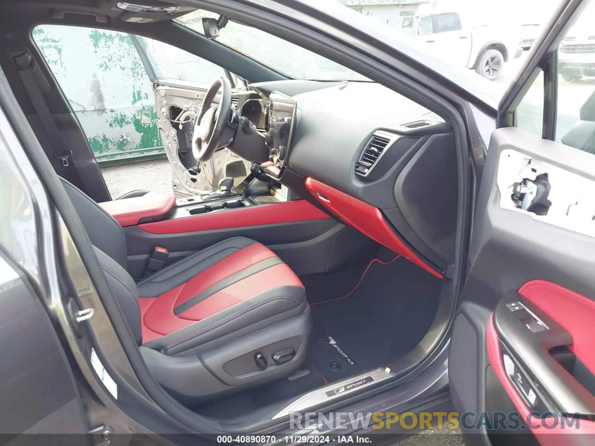 5 fotografías del automóvil dañado JTJKKCFZXR2023276 LEXUS NX 2024