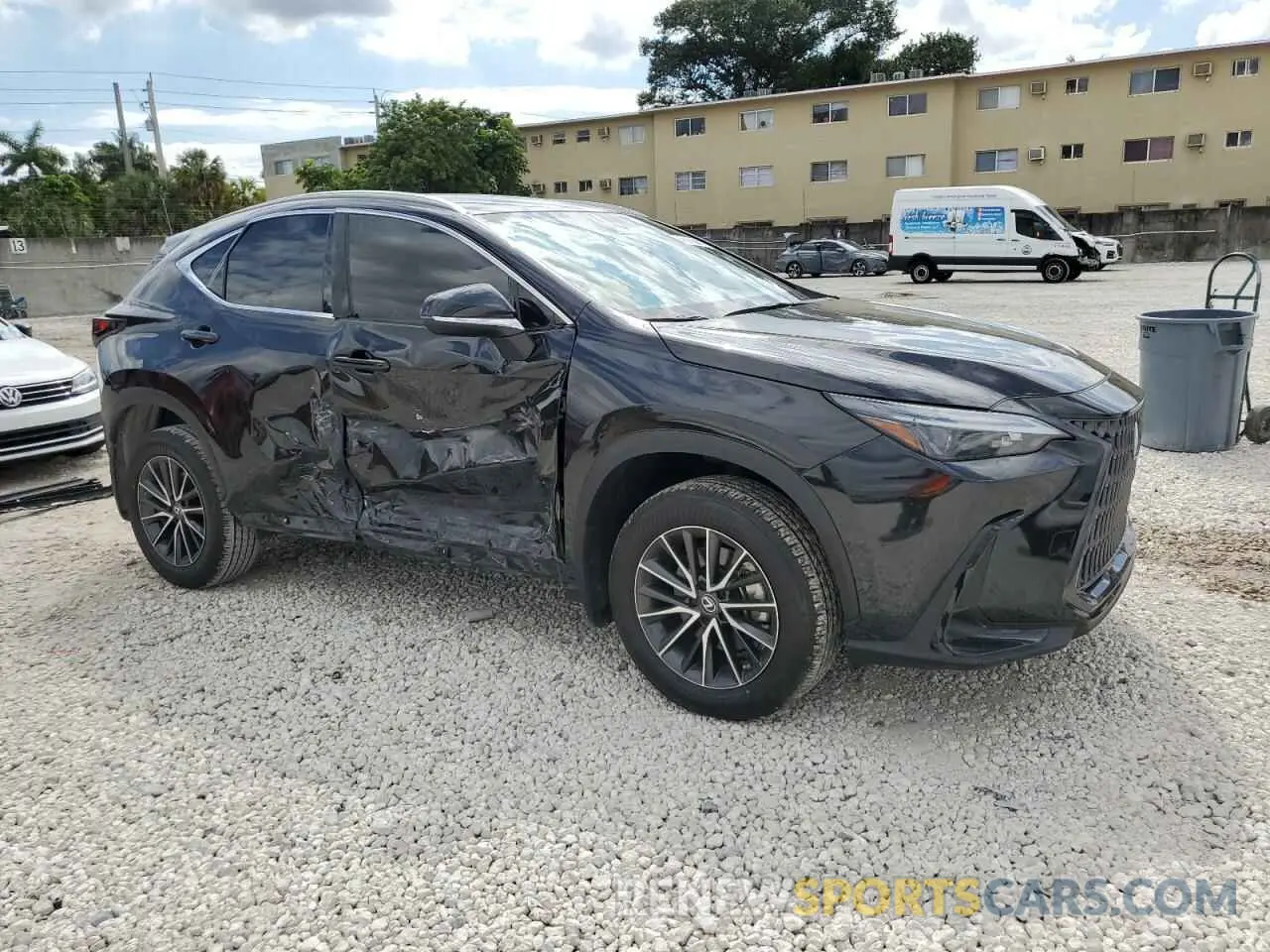 4 fotografías del automóvil dañado 2T2ADCAZ2NC001134 LEXUS NX 250 2022