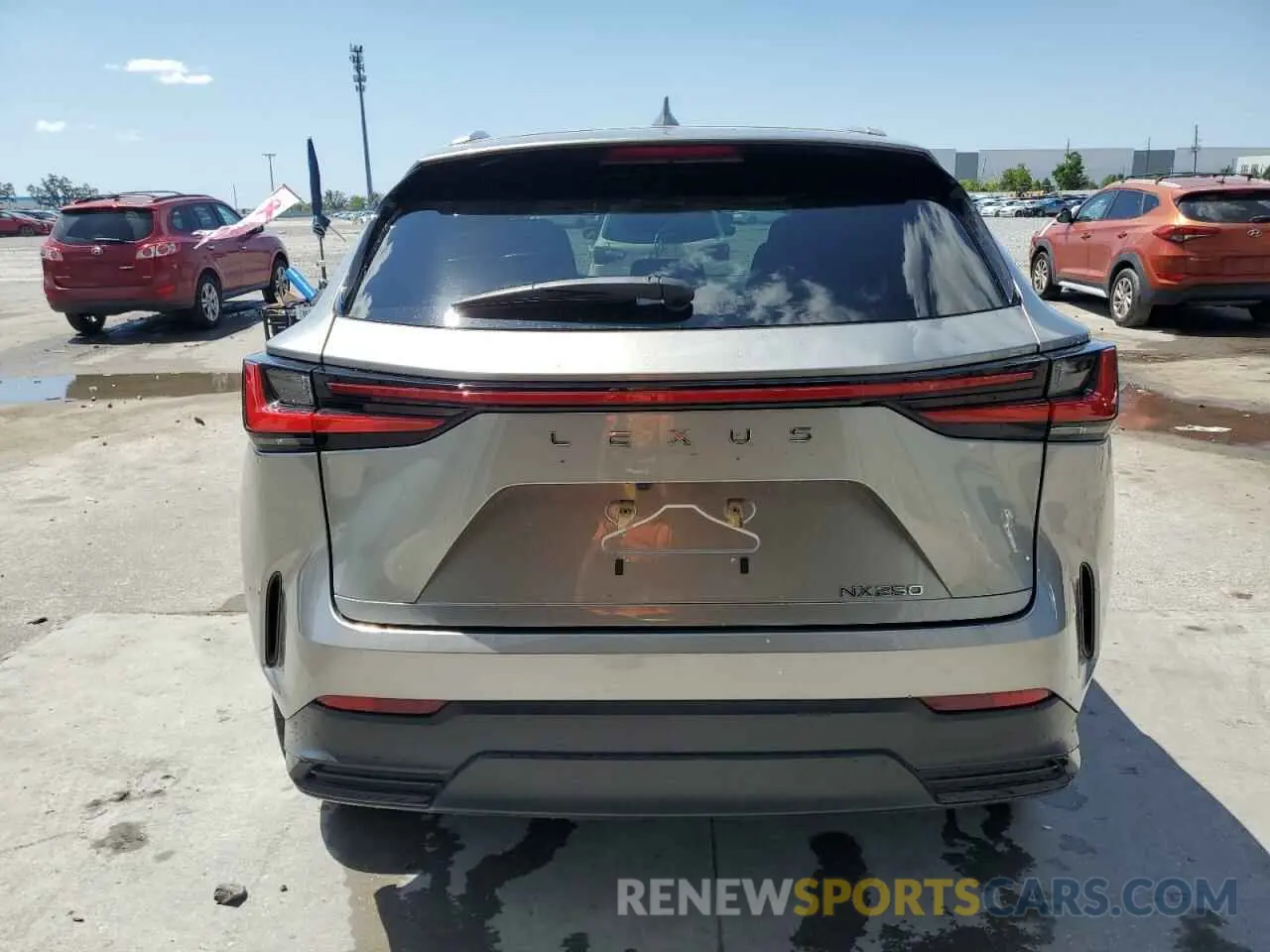 6 fotografías del automóvil dañado 2T2ADCAZ4NC001202 LEXUS NX 250 2022