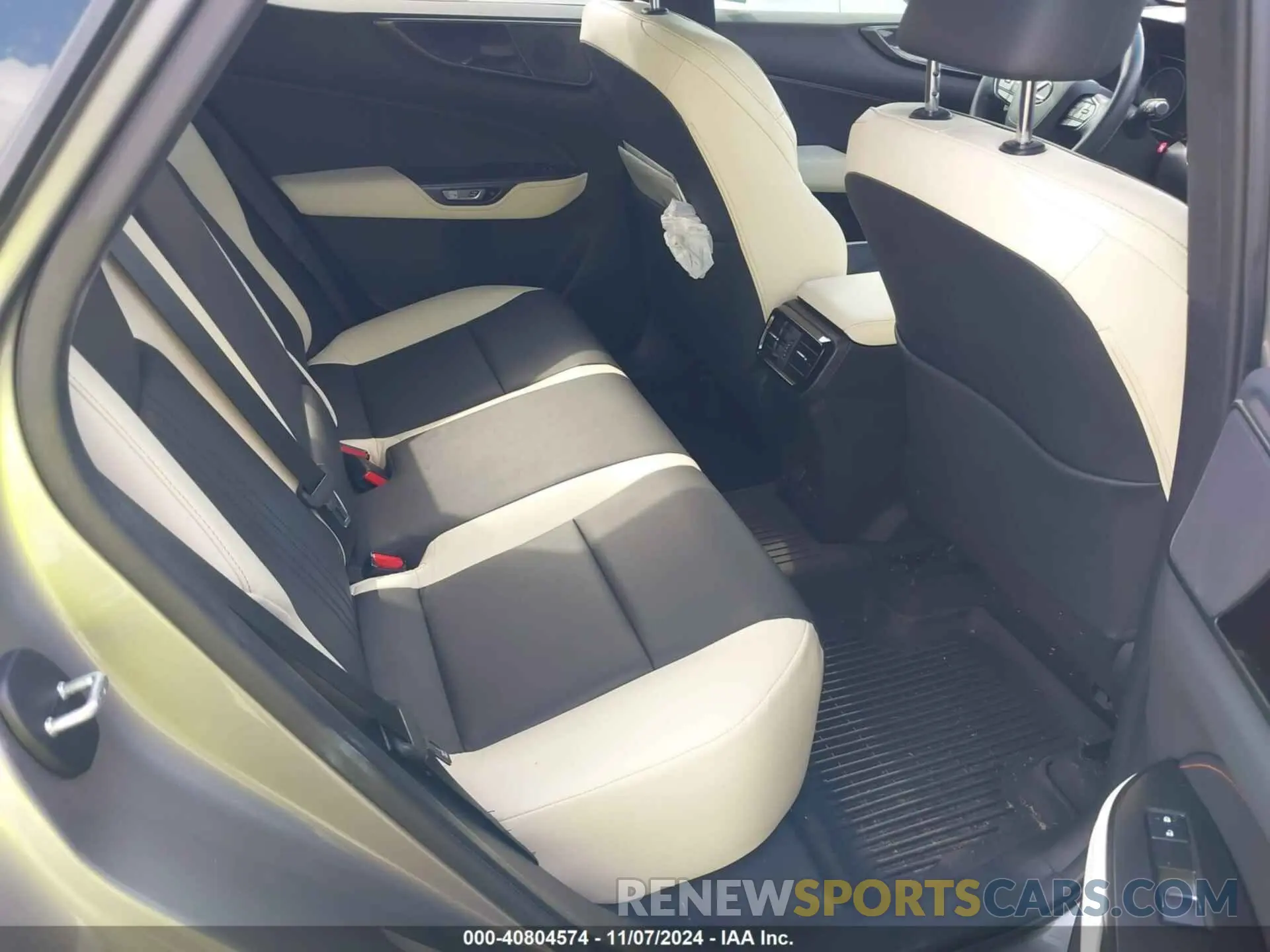 8 fotografías del automóvil dañado 2T2ADCAZ7NC001212 LEXUS NX 250 2022